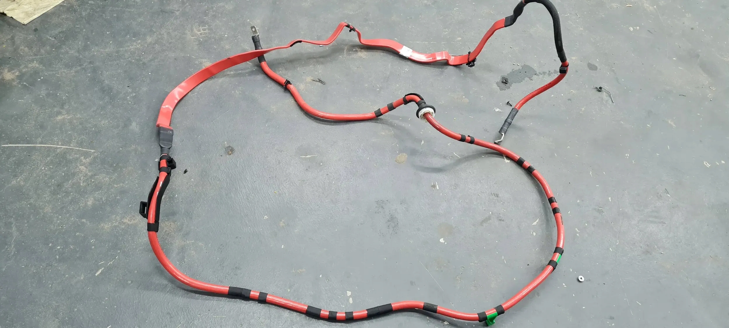 S5 8W LIFT cable battery terminal 8W1971225AA A4 B9 8W S4