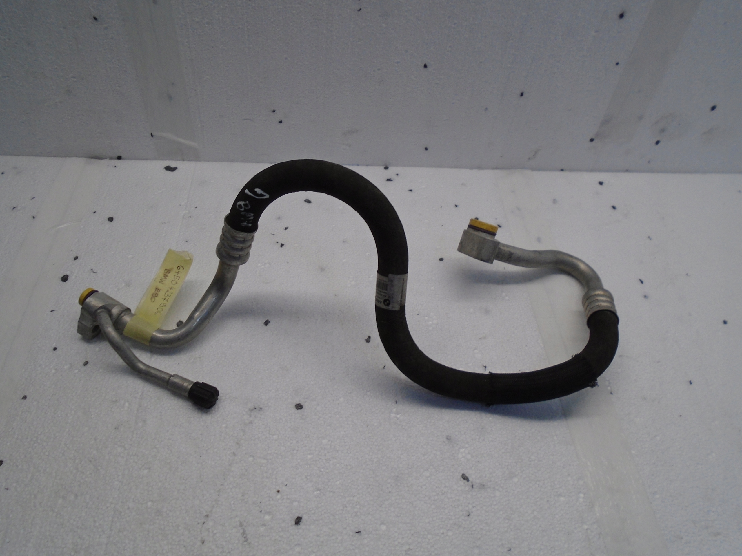 vedení klimatizaci 64504237906 BMW E90 E91 2.0