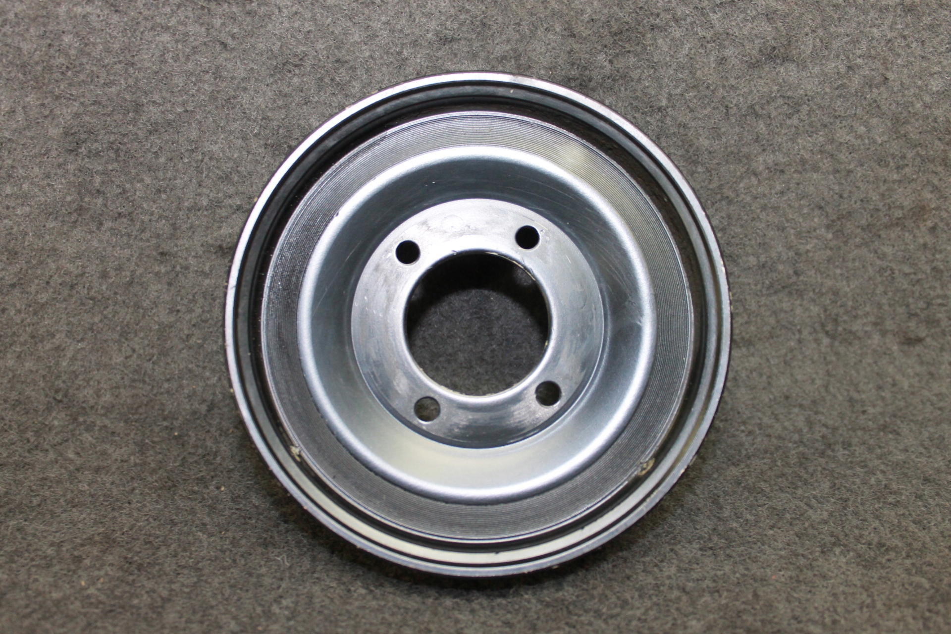 BMW E60 E63 M5 M6 S85B50A V10 5.0i kotač POMPY vode - 7840381
