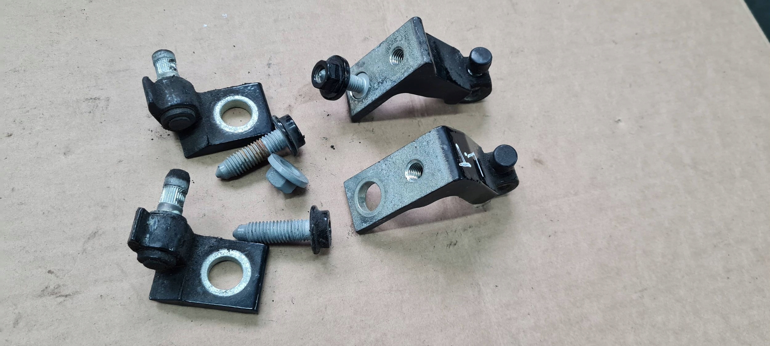 A4 B9 8W Scharnier scharniere Tür links links heck LY9T
