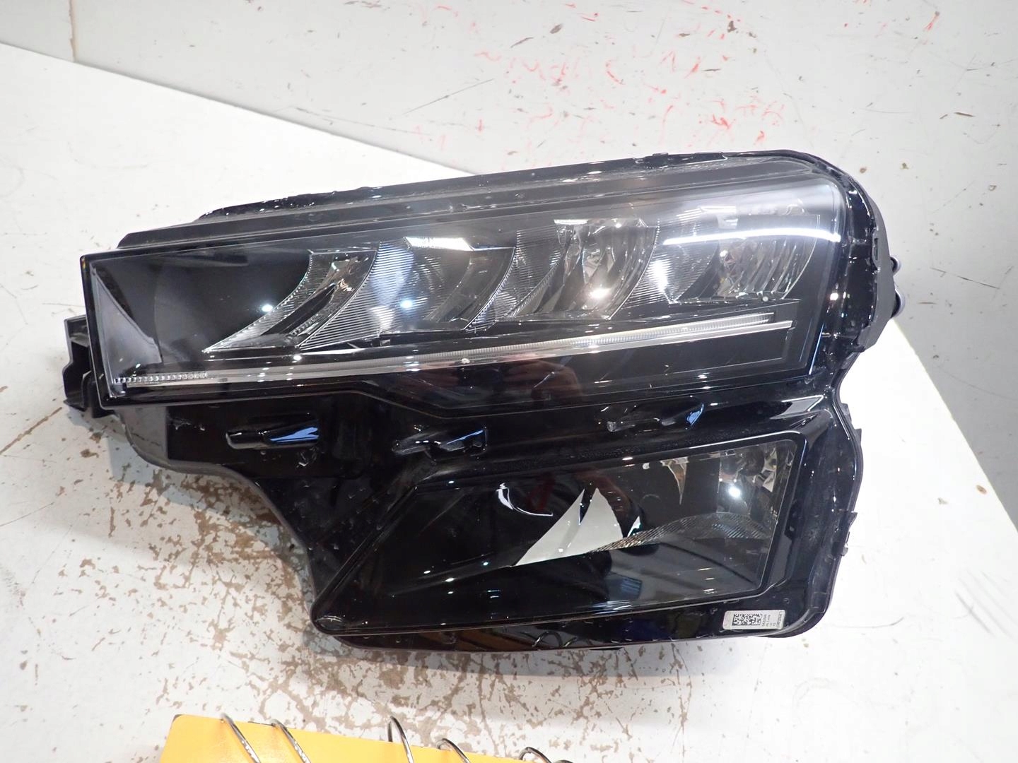light front front left SKODA KAROQ LIFT 2021- FULL LED