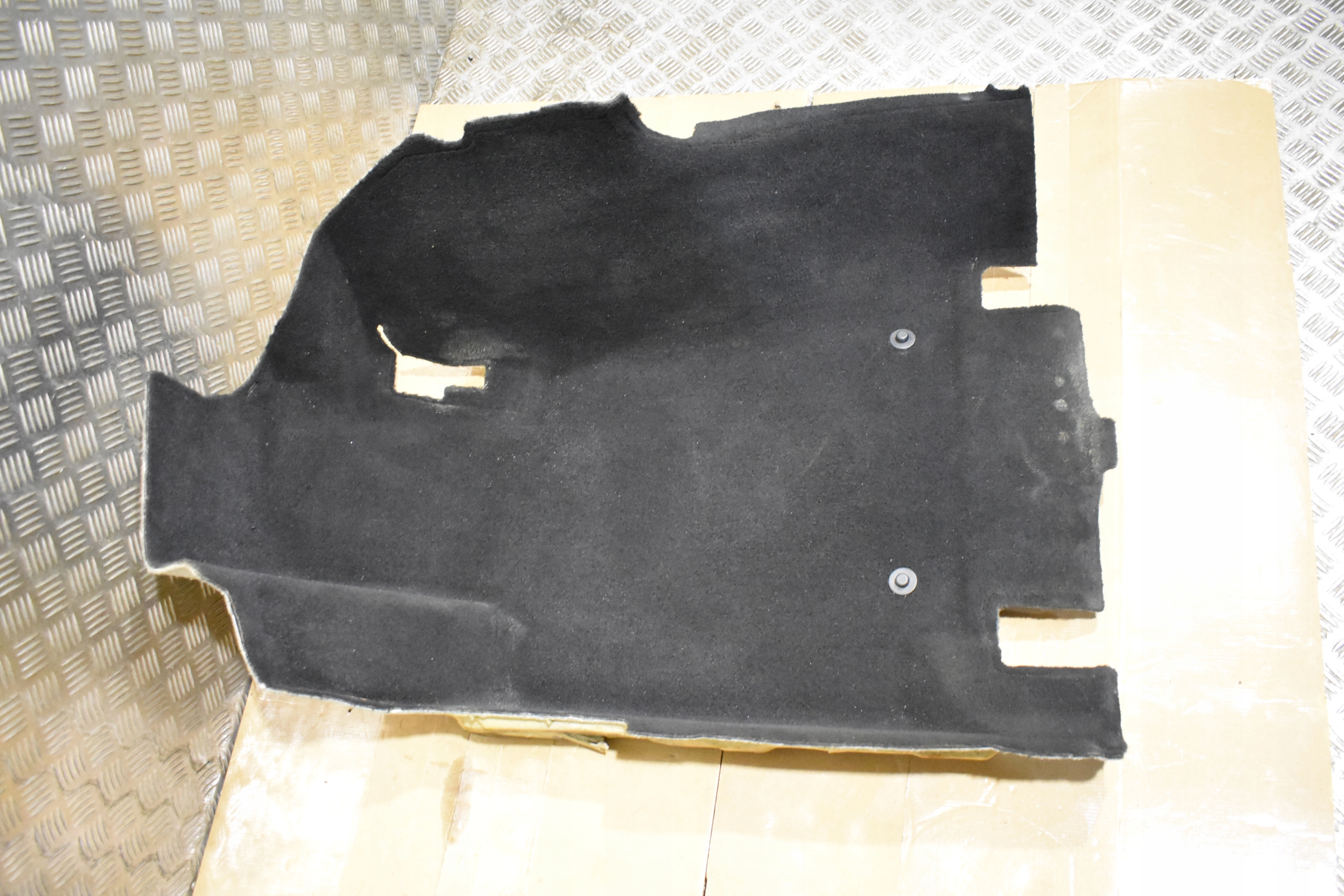 IDEALNY carpet front front left MERCEDES W214 1