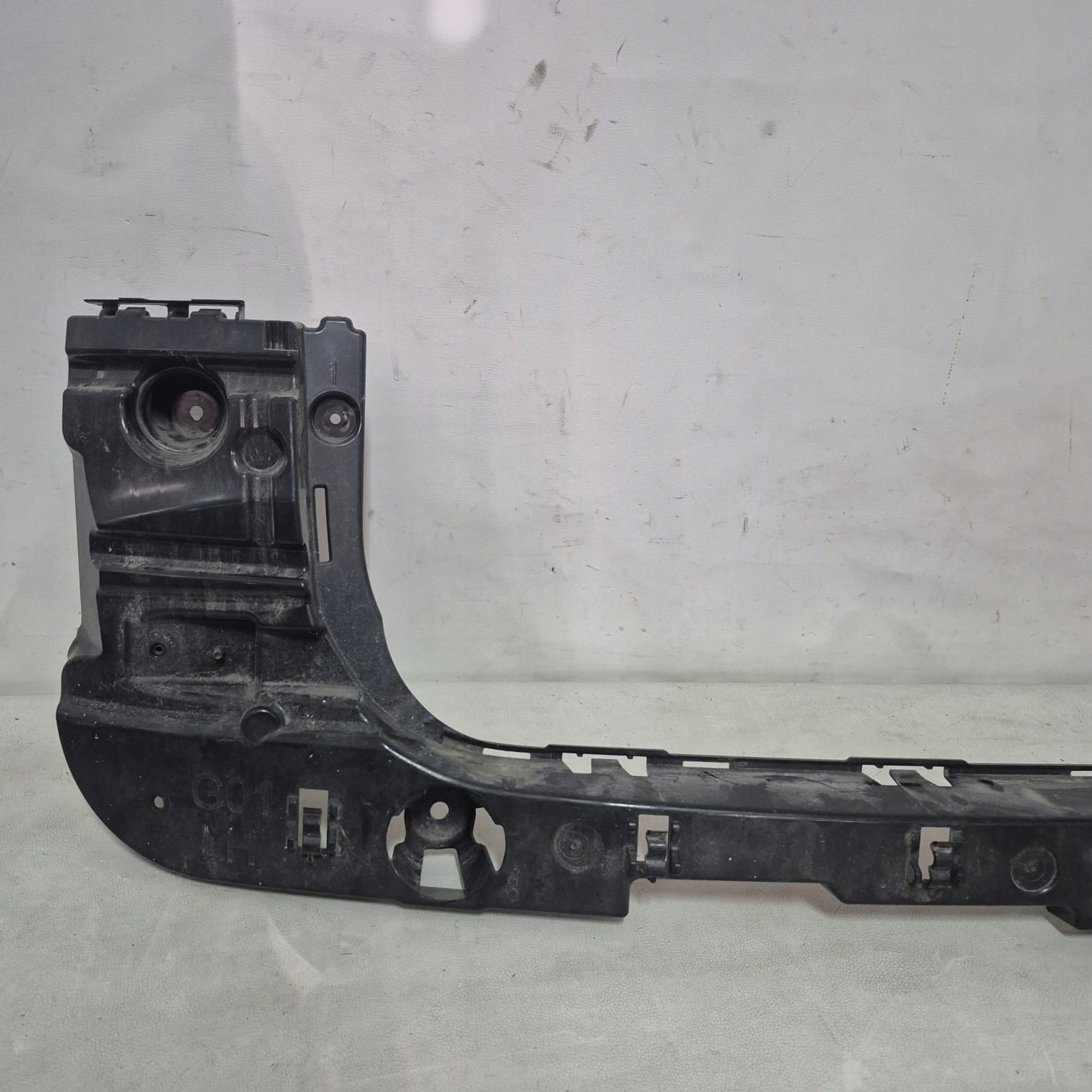 BMW X3 G01 -> support holder of a bumper right left front front 7400666