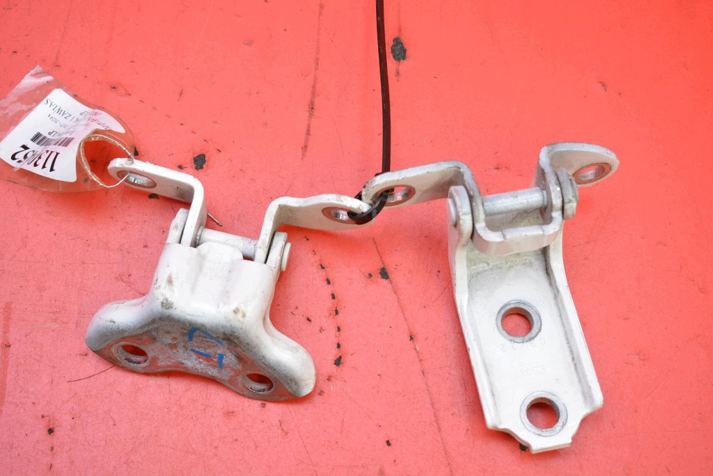 hinge hinges door left rear part TOYOTA COROLLA E21 18-25