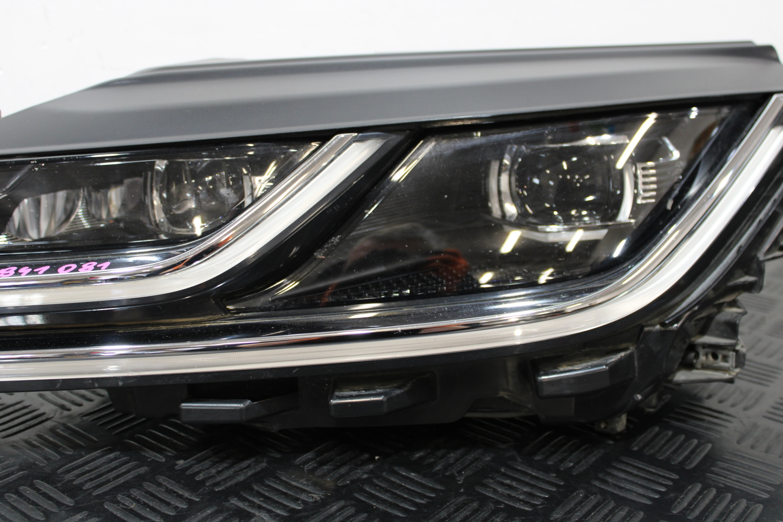 lights front front LED 3G8941082 3G8941081 VW ARTEON 3G8