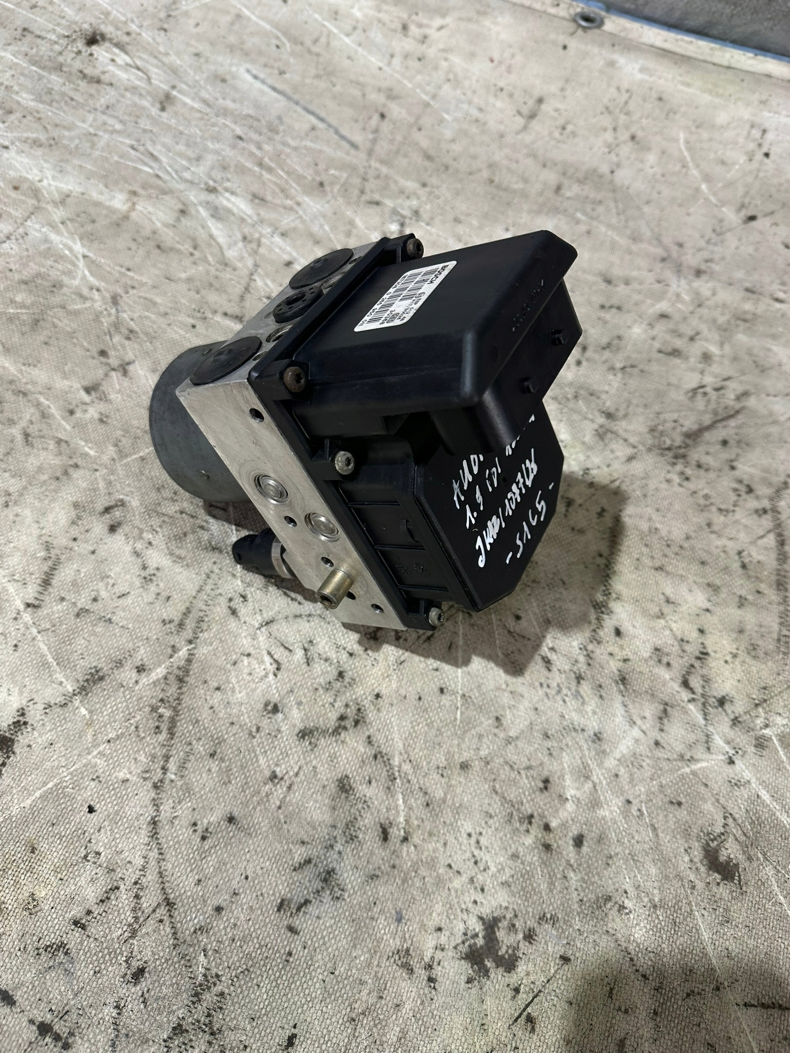 pompe ABS AUDI A4 B6 1.9TDI 0265225048