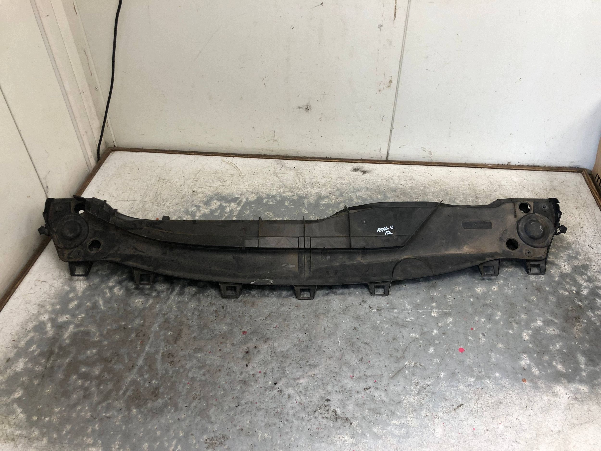 torpedo lower OPEL ASTRA K KOMBI 39094229