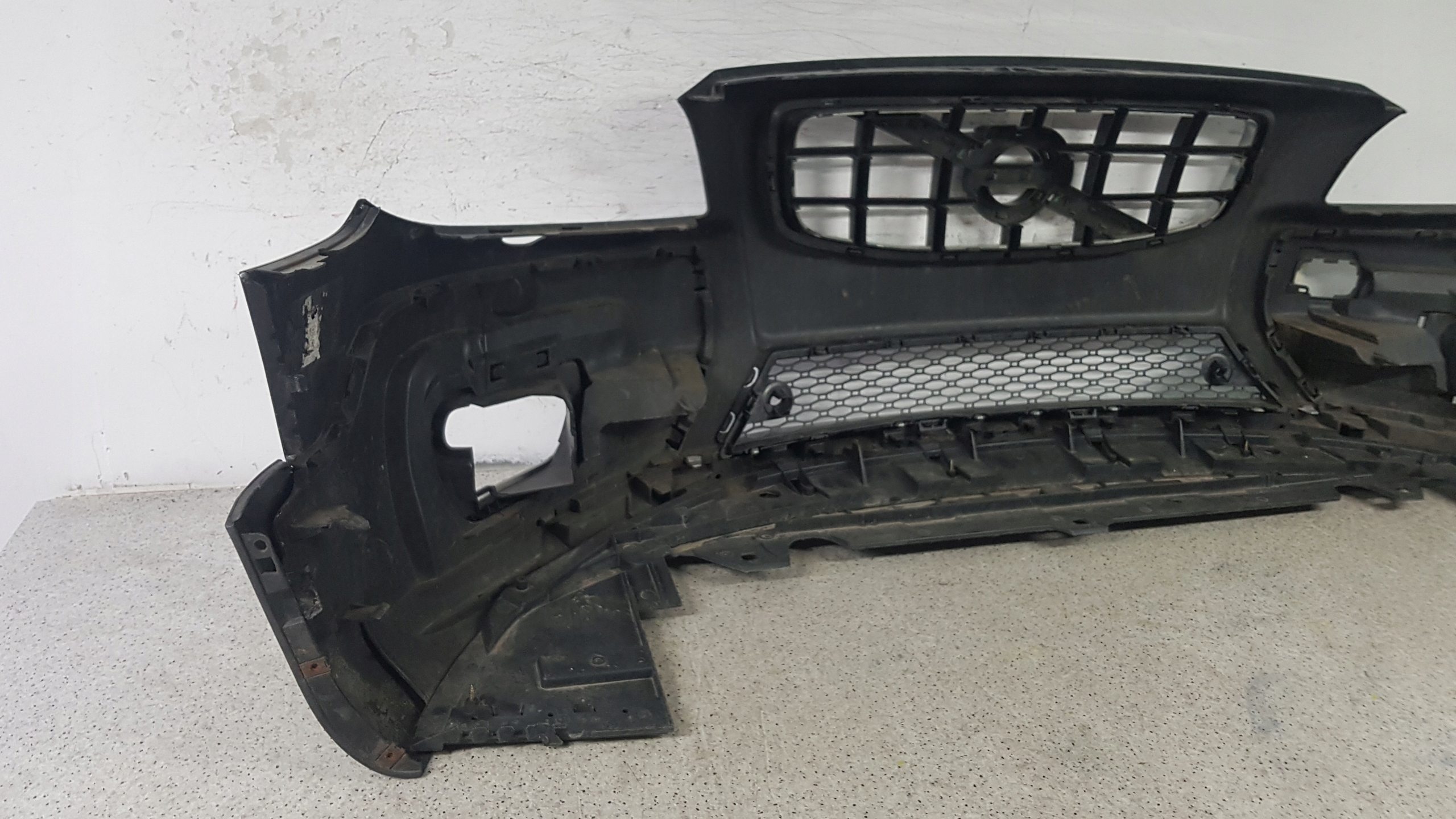 VOLVO XC70 XC 70 LIFT 2007 - bumper front 7778