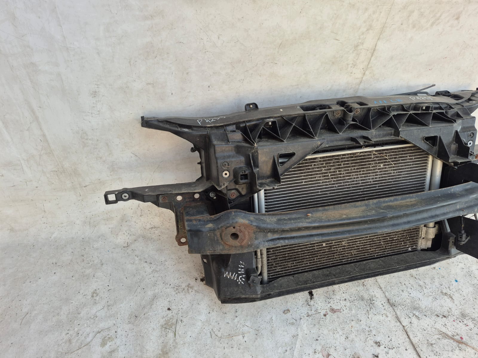 SEAT LEON II LIFT 08- front body wall front pillar iron 1P0805588D