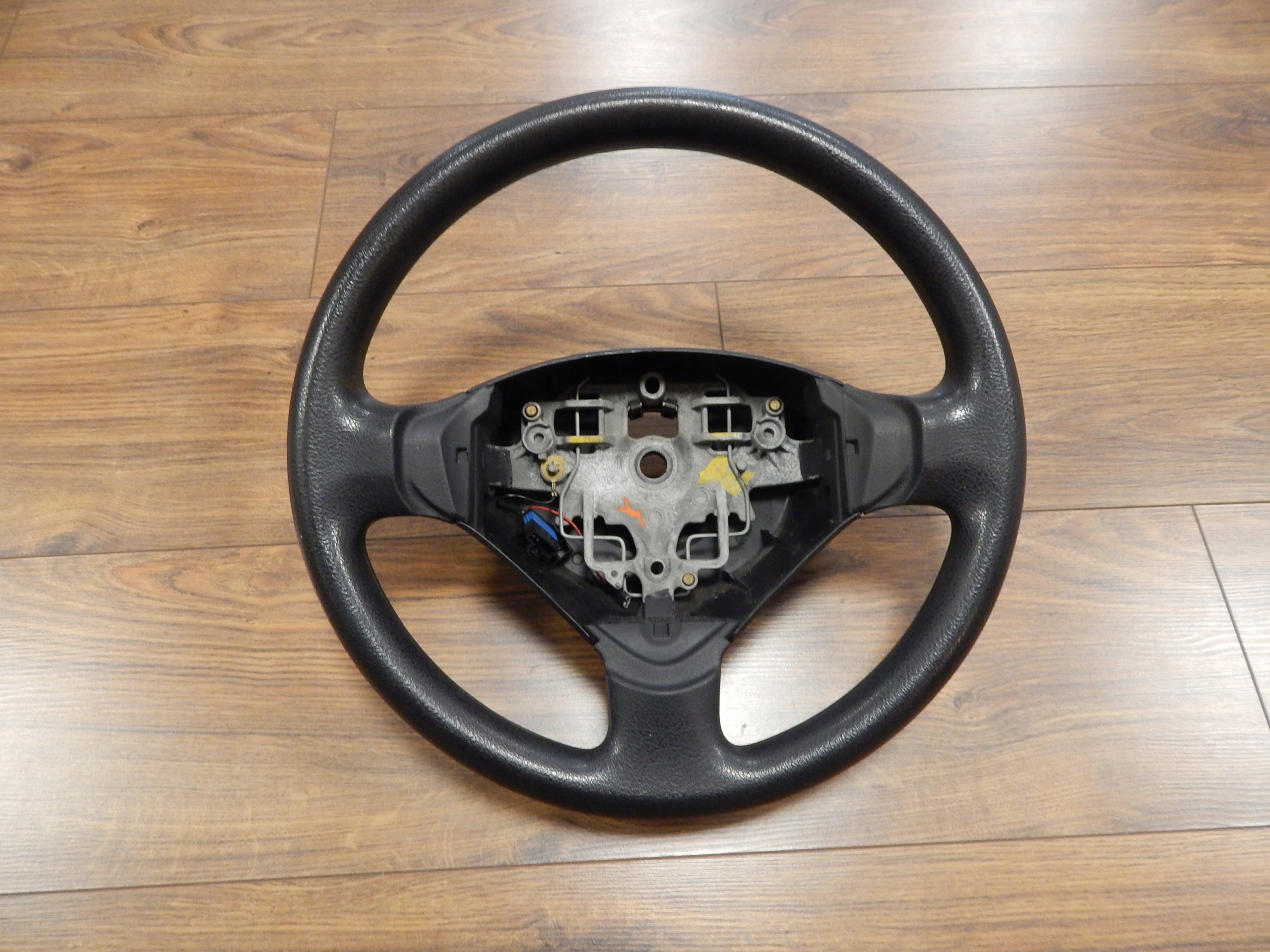 Peugeot Partner II Citroen Berlingo II-рульове колесо