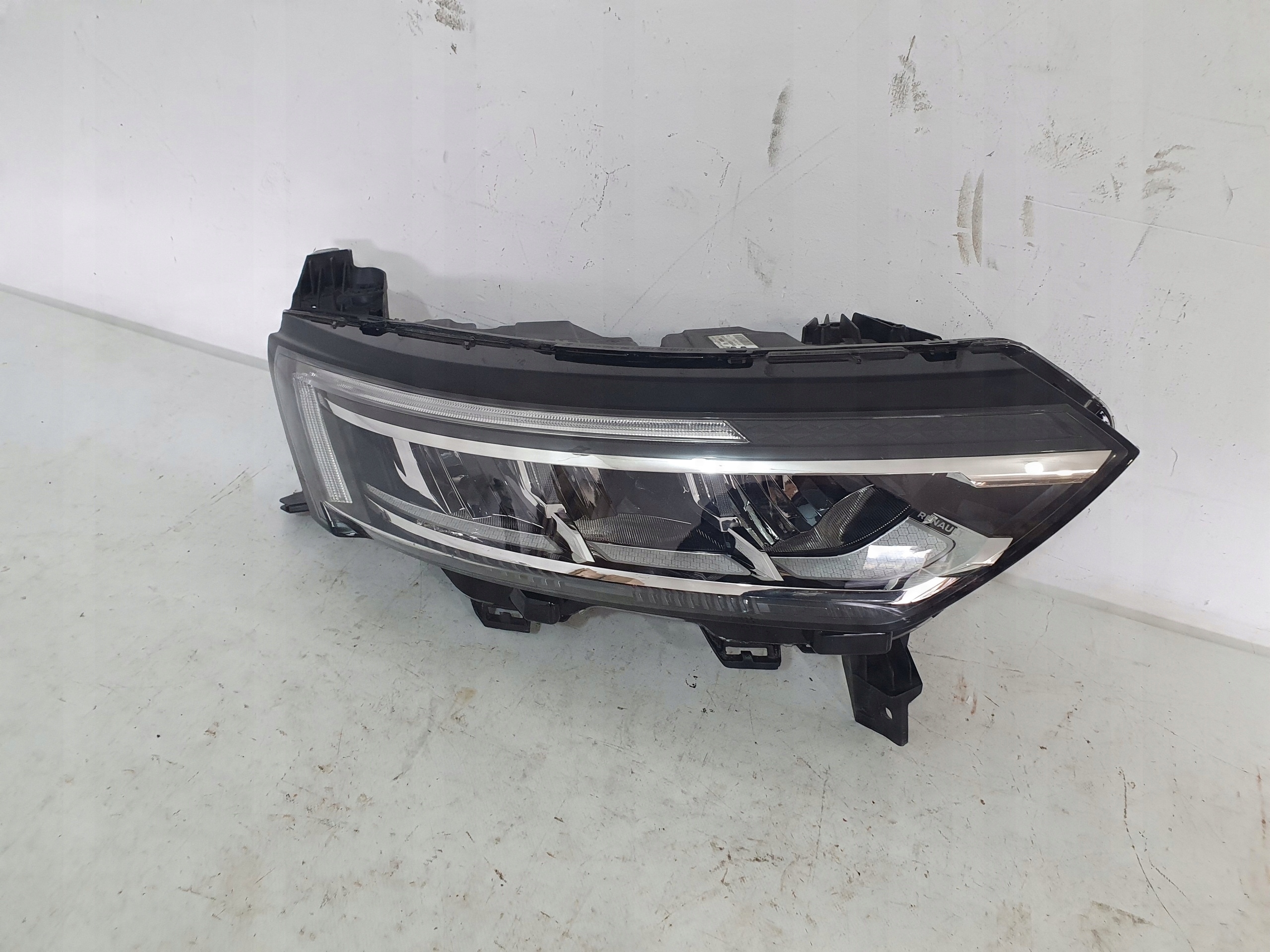 RENAULT KOLEOS 2 II LIFT light right front front FULL LED 260104431R