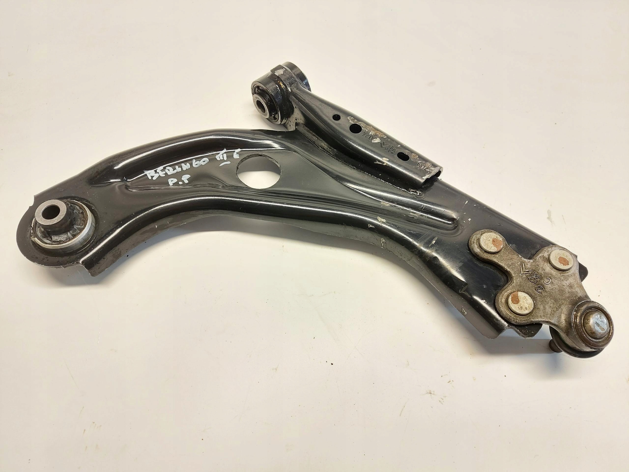 Citroen E-Berlingo IV 2024r arm front right