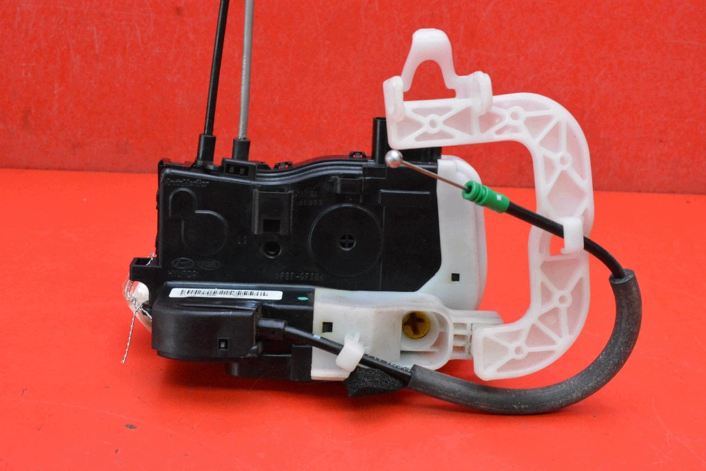 lock door left front front EU 81310-2Y000 HYUNDAI IX35 1 and 09-13