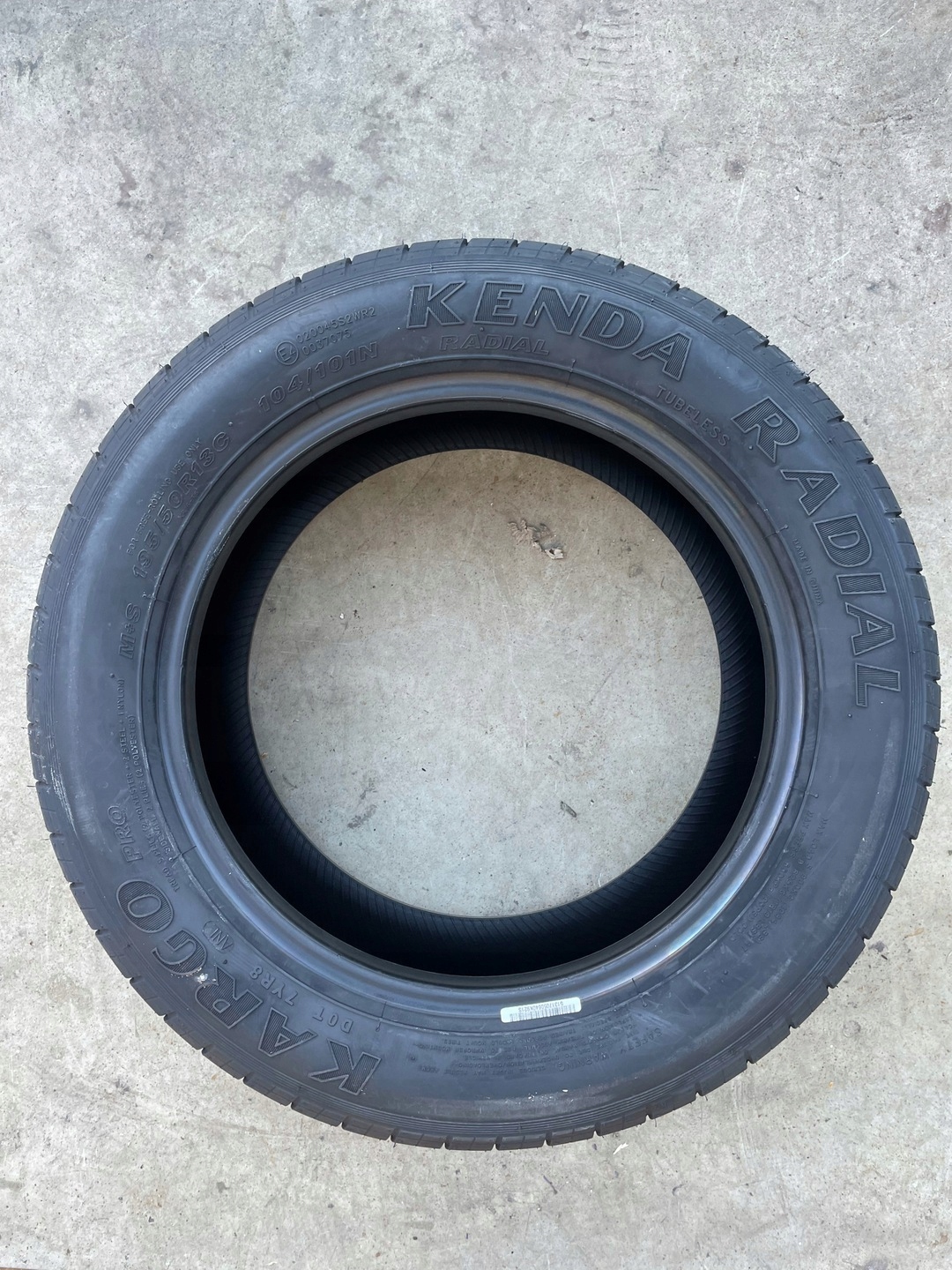 Opona Lawety Przyczepy Kenda Kargo 195/50R13C 3c Opór toczenia E