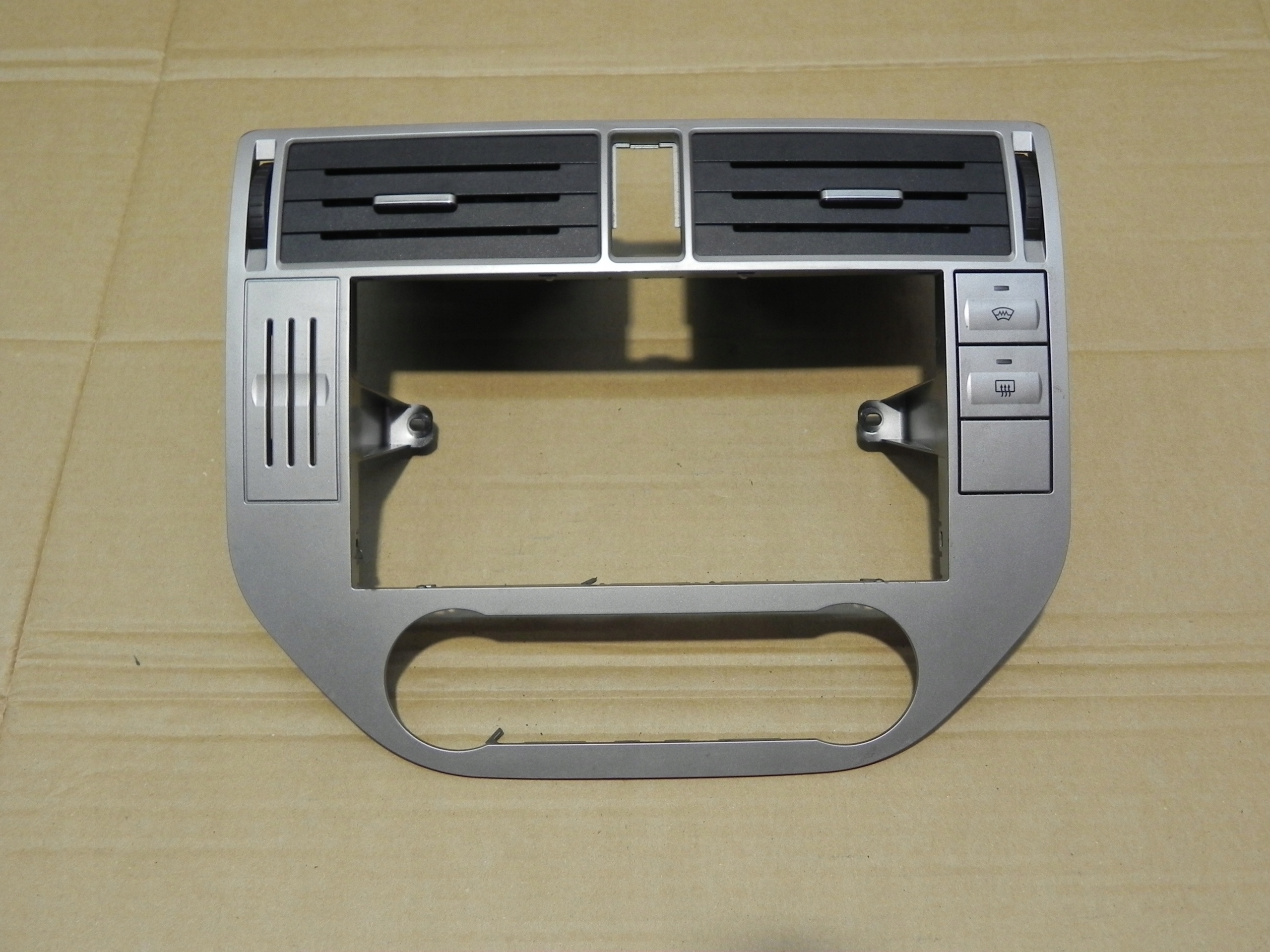 3M5118522DDW - FORD KUGA MK1 08-12 РАМКА РАДИО KLIMATRONIK