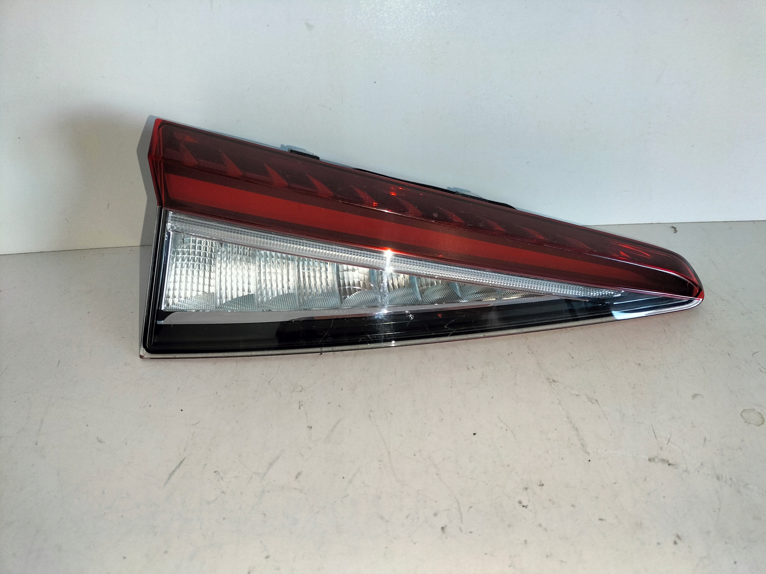 light rear rear part left SKODA ENYAQ 21- LED