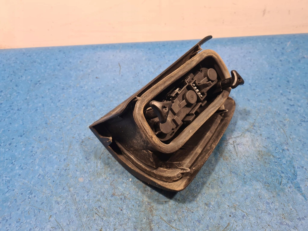 peugeot 806 фонарь левый