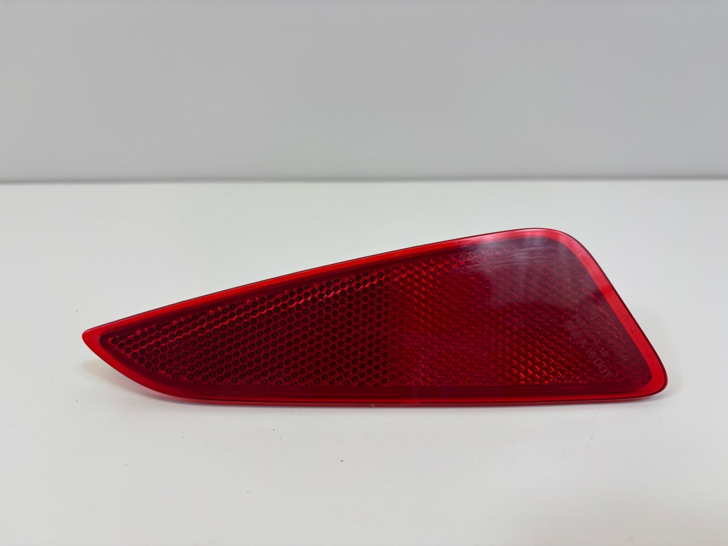 Odblask left side Toyota Yaris XP130 2nd facelift 2018 81920-F4010