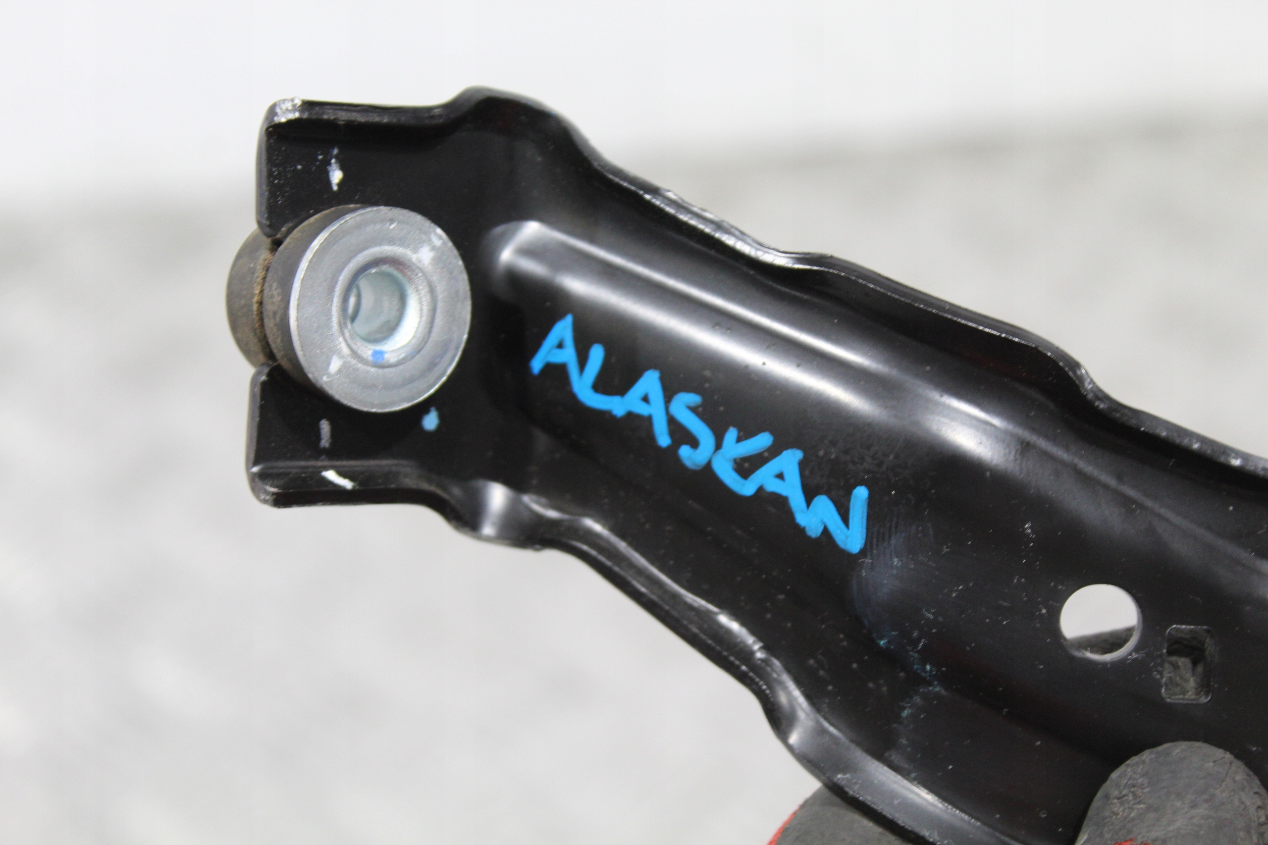 STÜTZE HALTER HALTER RENAULT ALASKAN