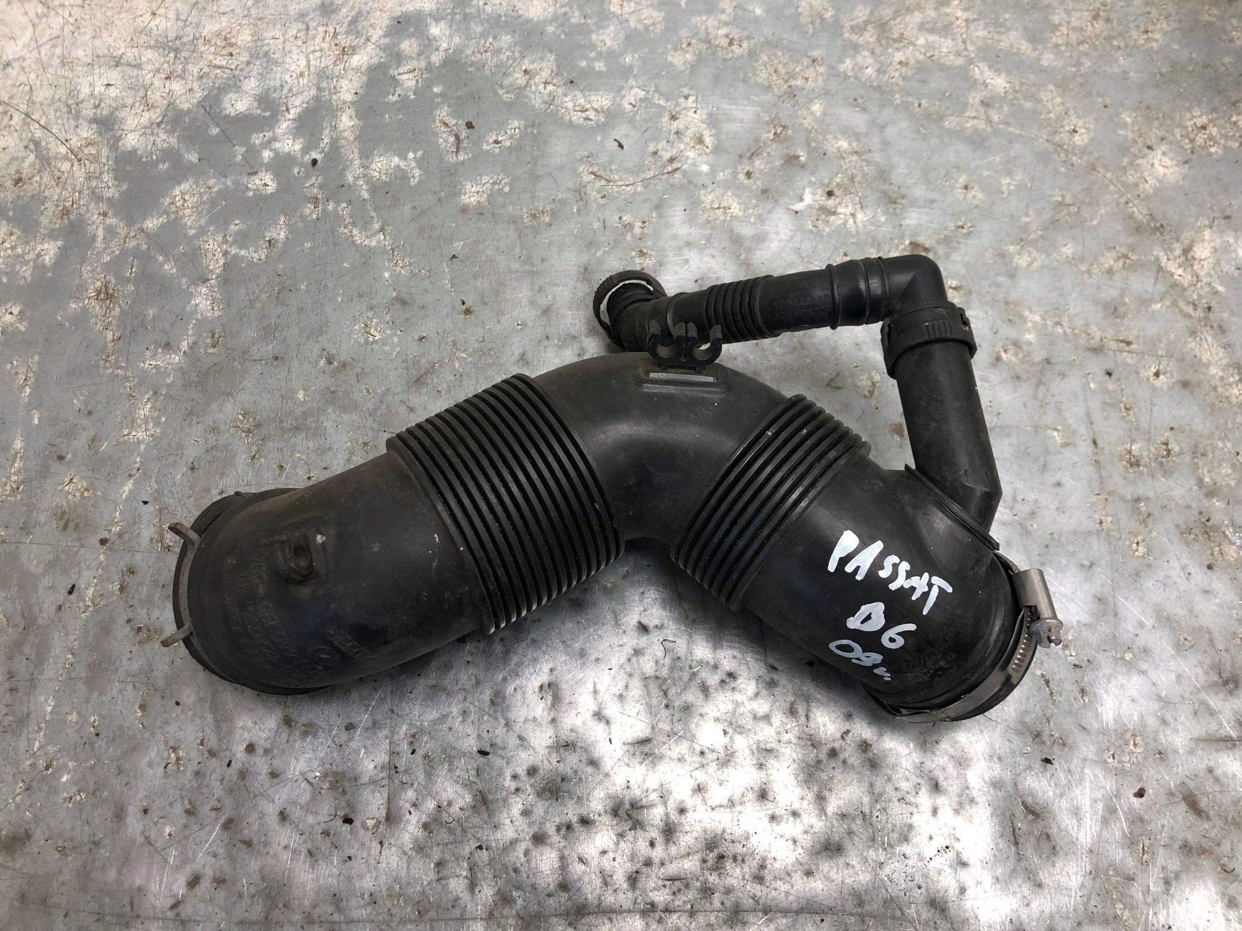 pipe air hose VW PASSAT B6 3C0129654M
