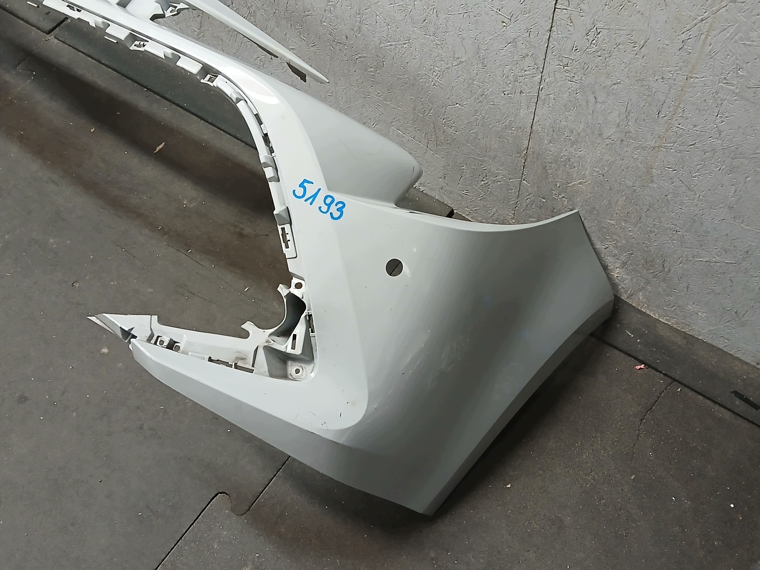 bumper front TOYOTA COROLLA E21 HB KOMBI GR SPORT