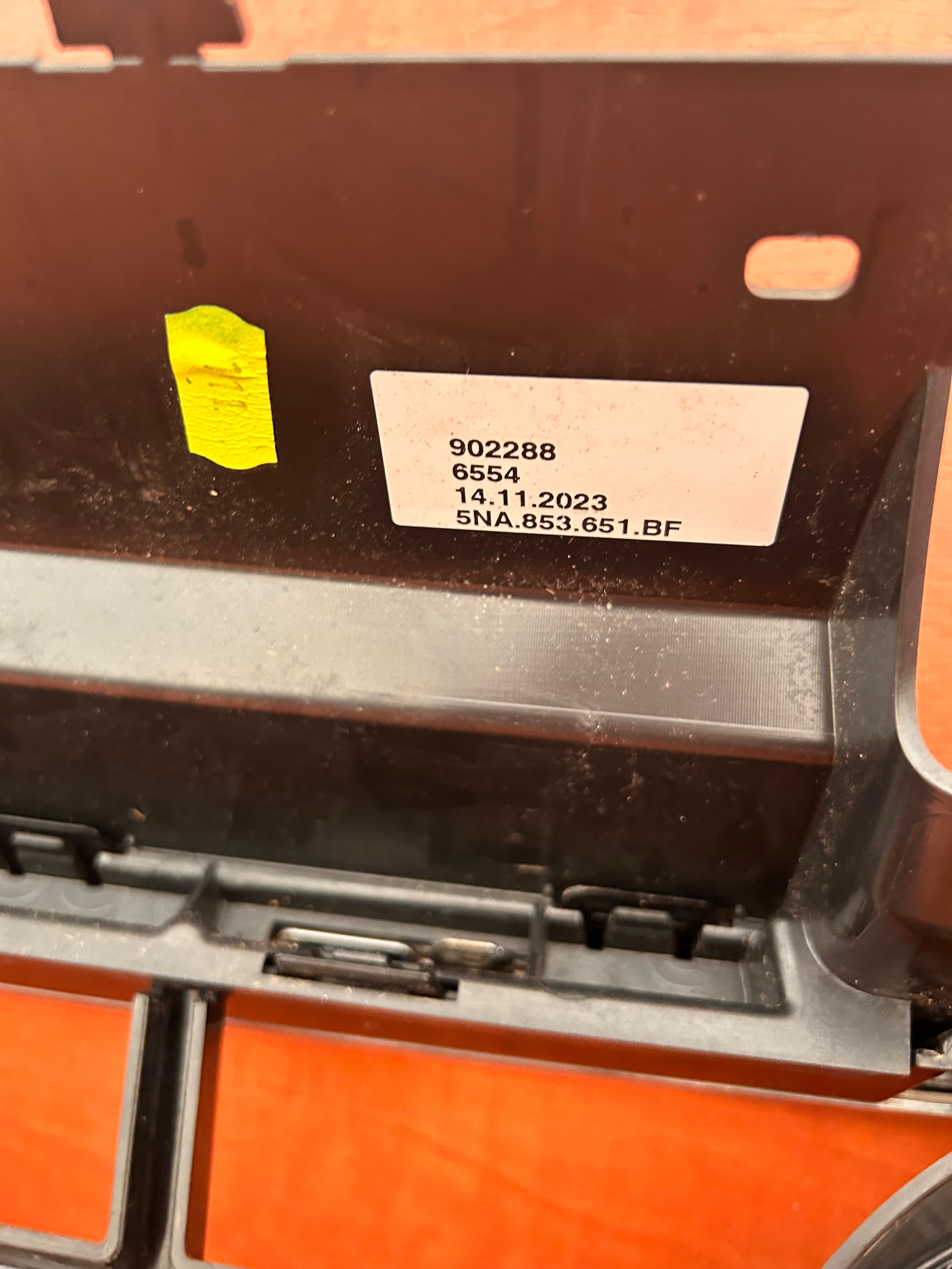 VW Tiguan Kühlergrill FRONTGRILL Kühlergitter 5NA853651BF - Thumbnail 4