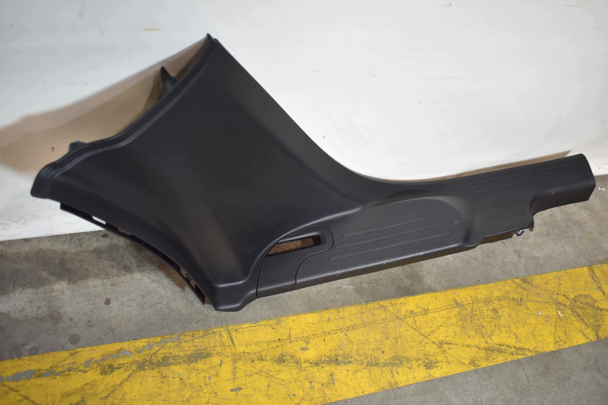 IDEALNA cover cap threshold rear part rear left MERCEDES GLB X247 1