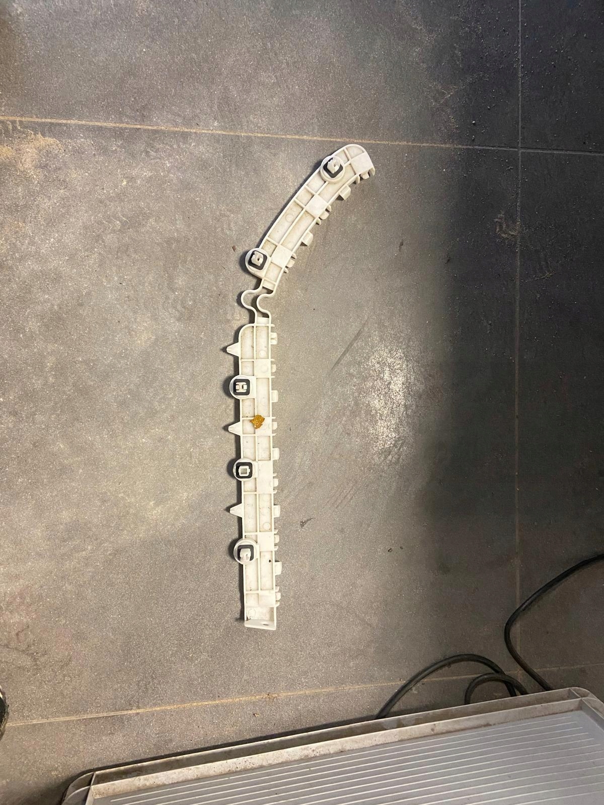 MITSUBISHI OUTLANDER III bumper bracket left rear part NF4D0P