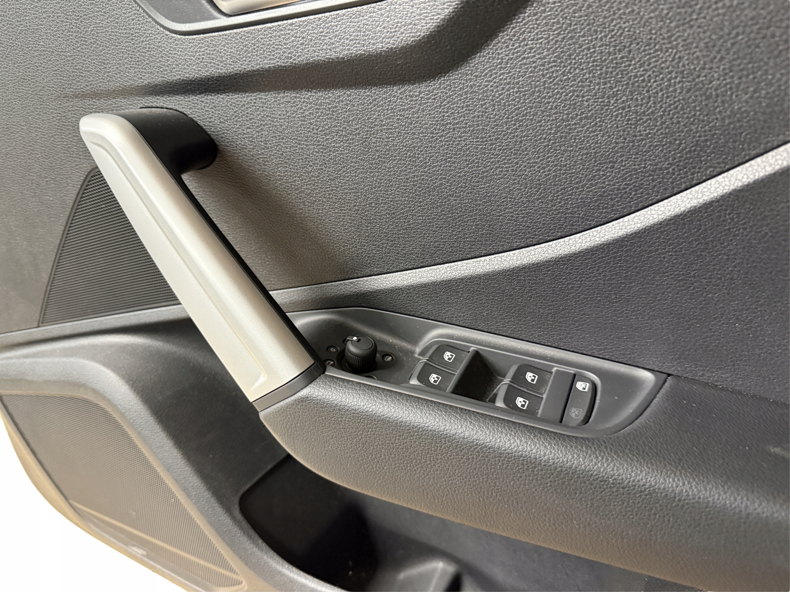 AUDI Q2 81A side door right front