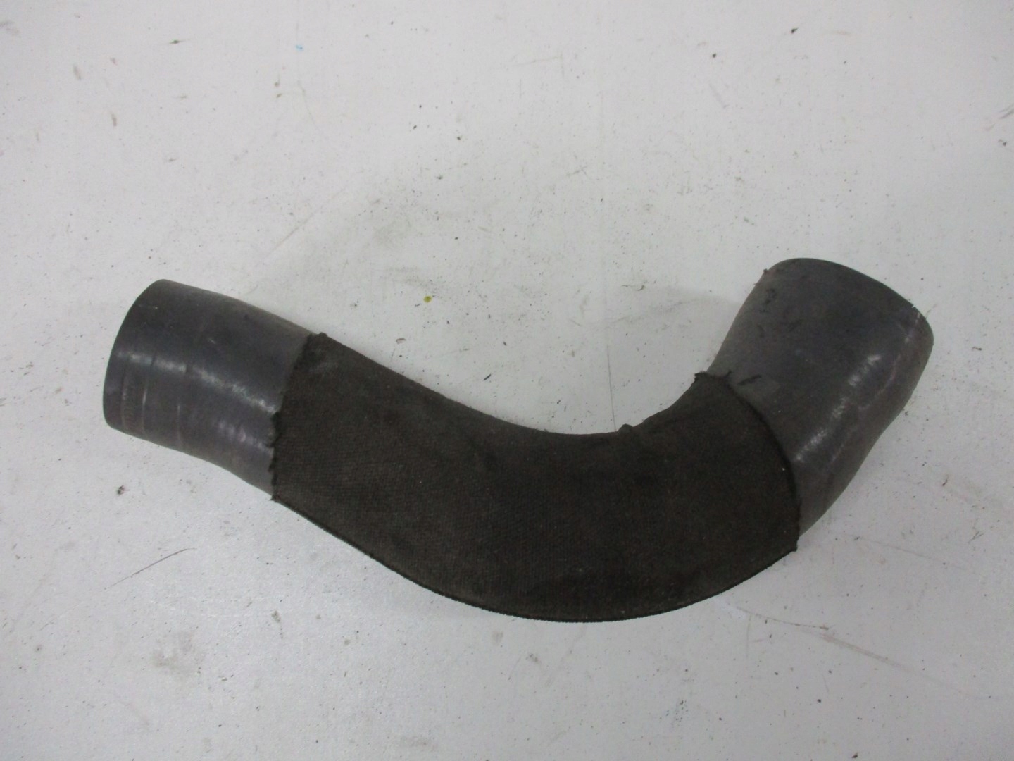 hadice trouba přívod vzduchový 4M0145737C