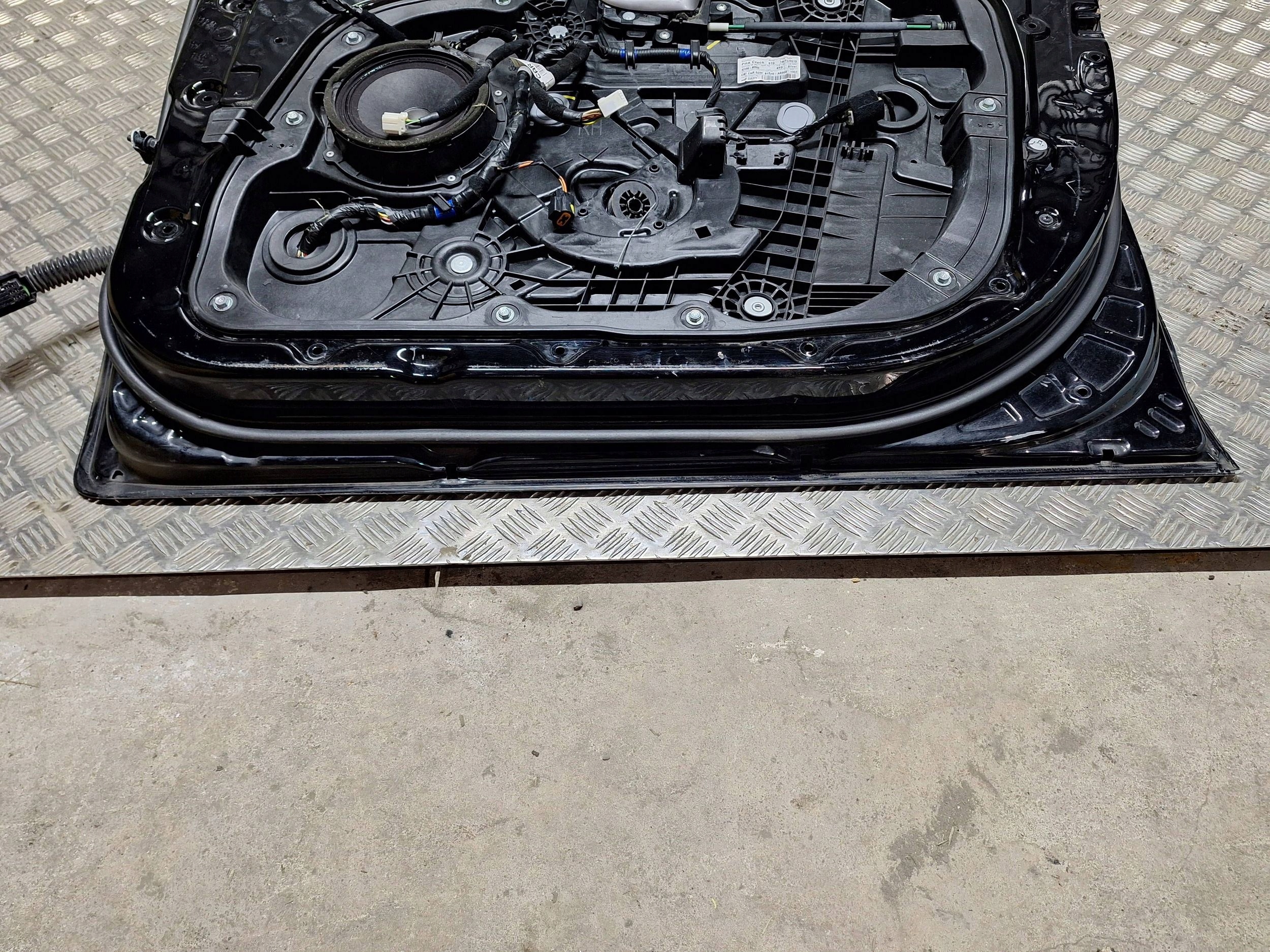 door right front HYUNDAI i30 II 12-17 complete