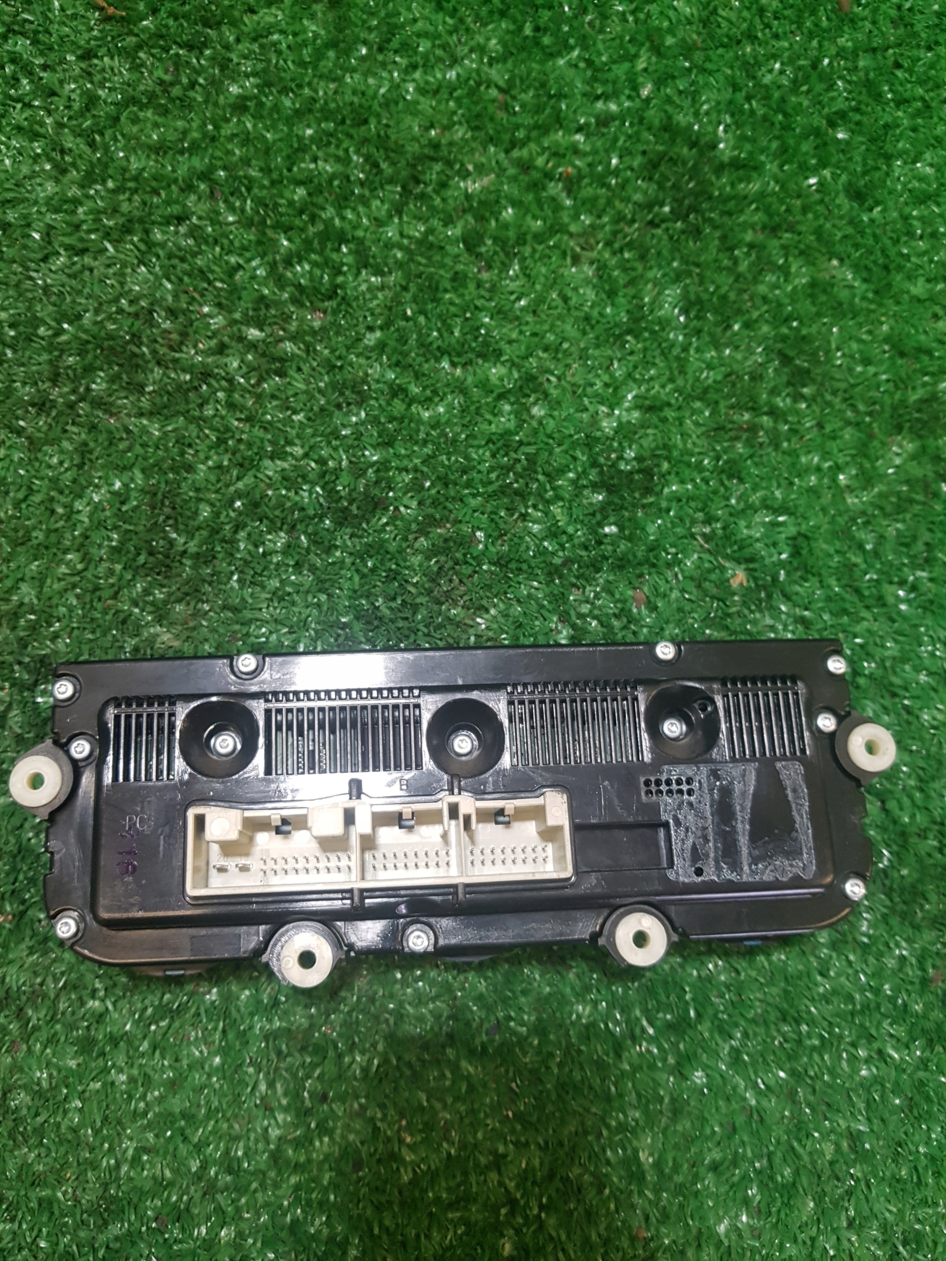 control panel air conditioning devices SKODA OCTAVIA 2