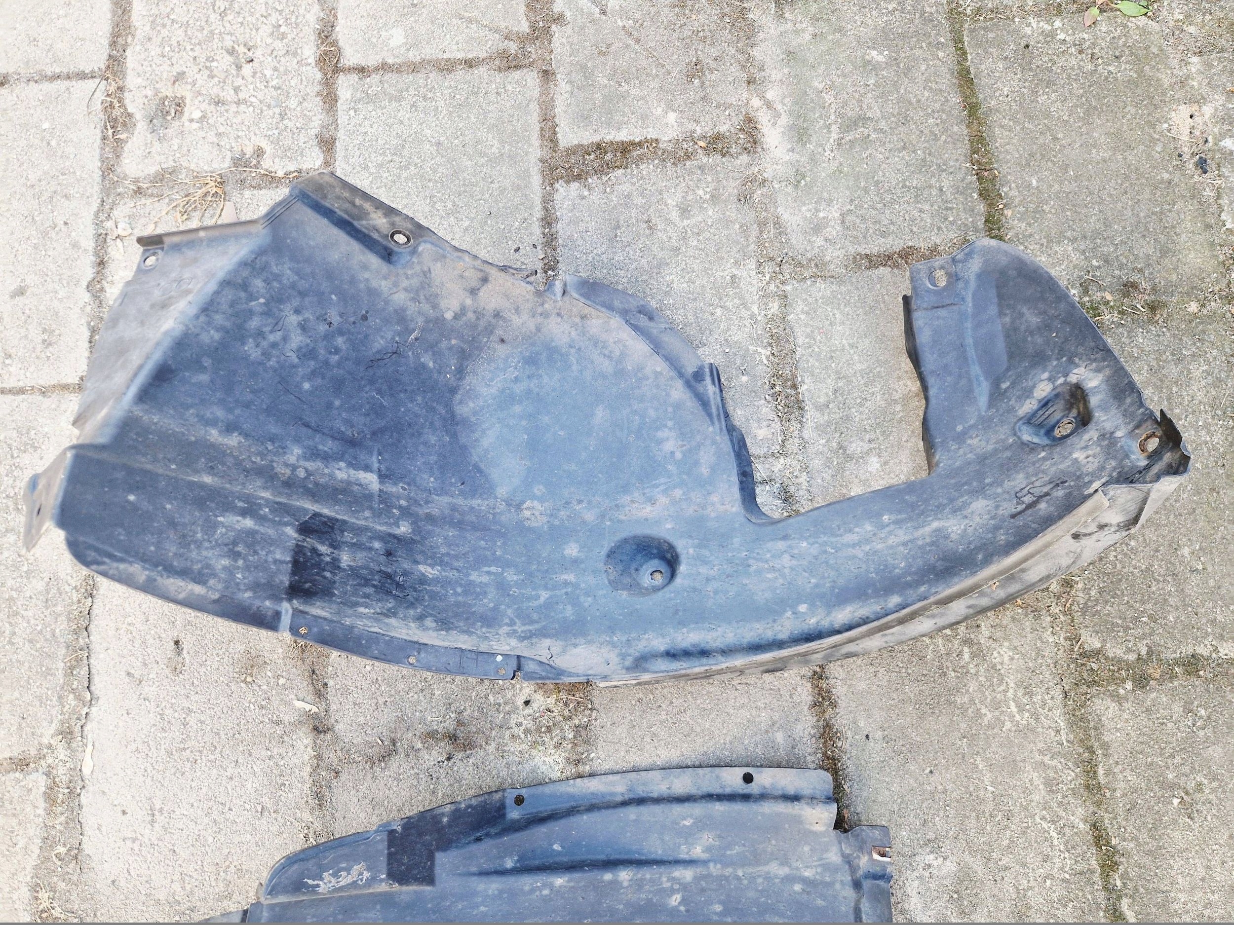 mudguard front left komplet BMW 1 E81 E87 7059375