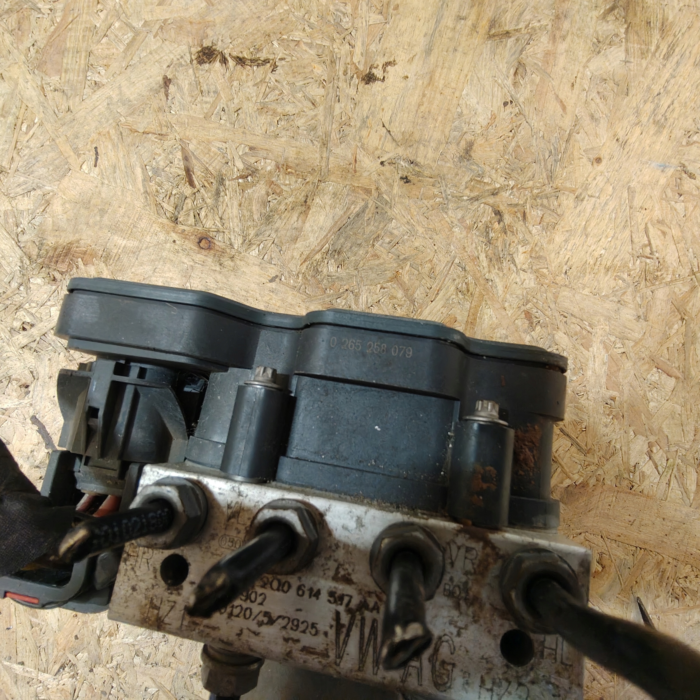 Pompa ABS PSA 2Q0614517n