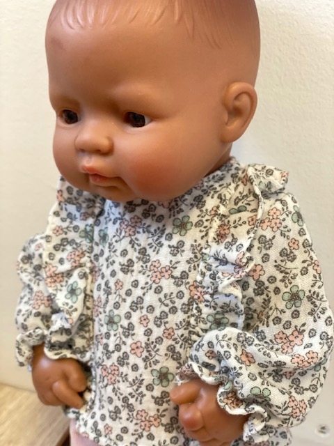 Ubranko dla lalki Miniland 32 cm spodenki i tunika Kod producenta M-32-10