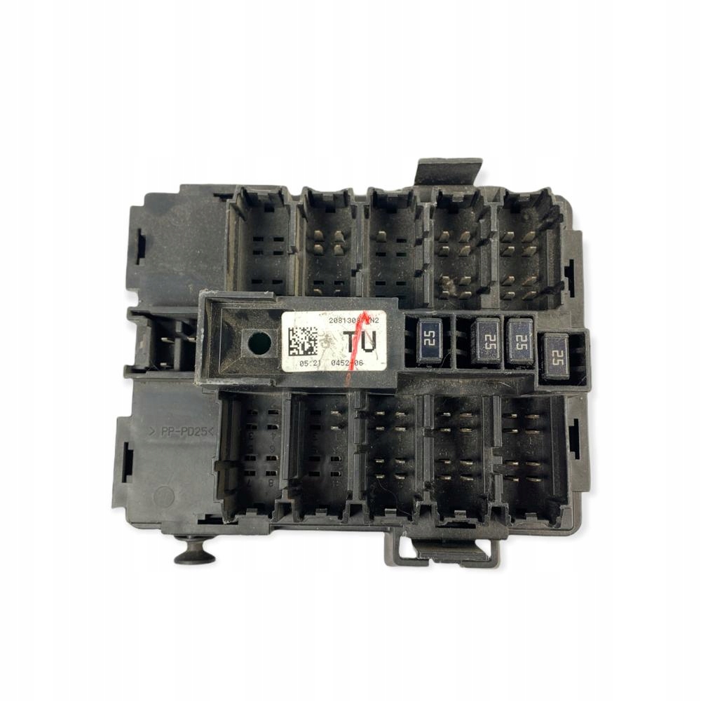 TAHOE ESCALADE YUKON 08 13R SKRZYNKA BEZPIECZNIKOW