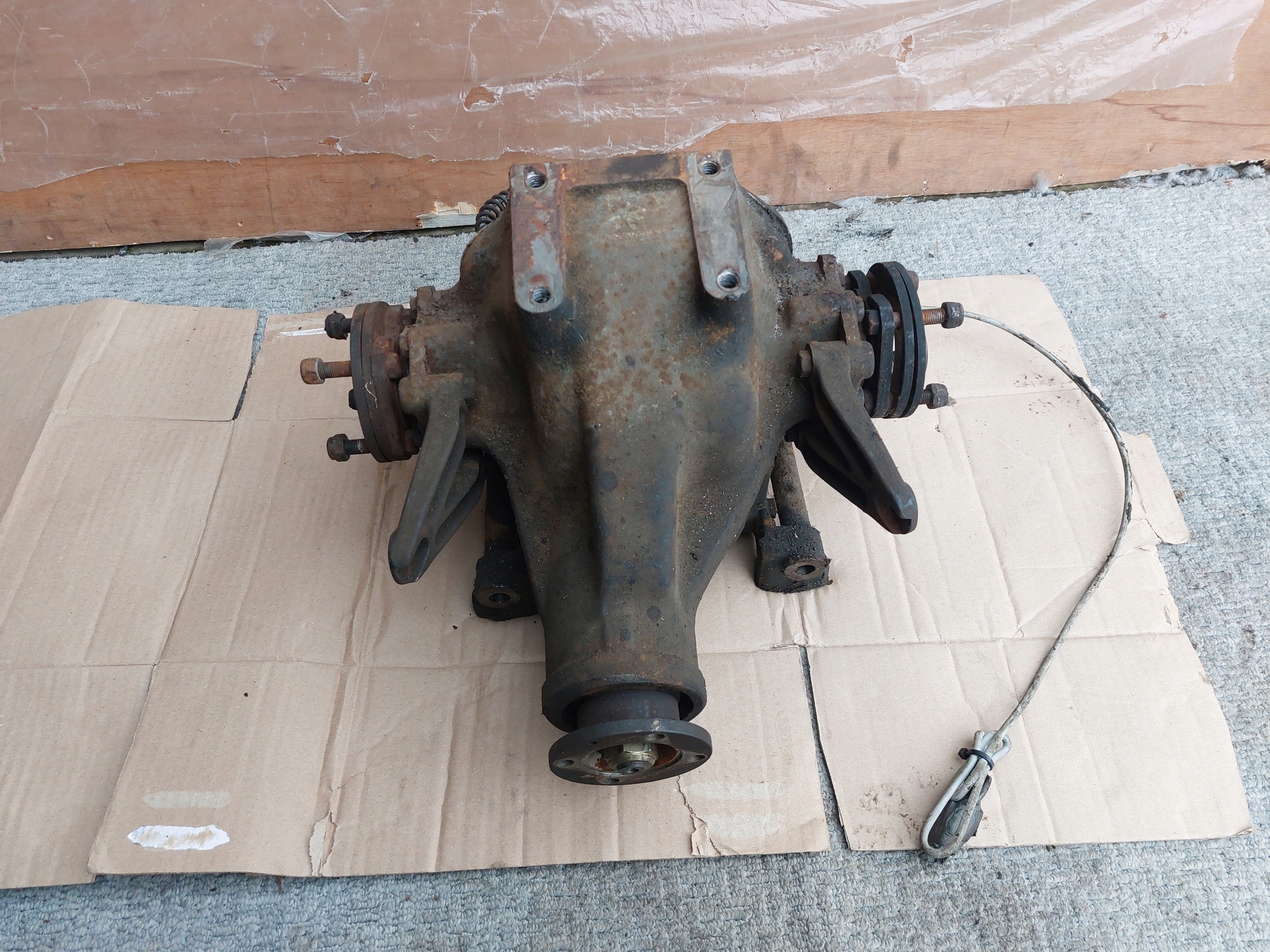 differential diff rear part ASTON MARTIN VANTAGE DB7 01r C04HU-004-039