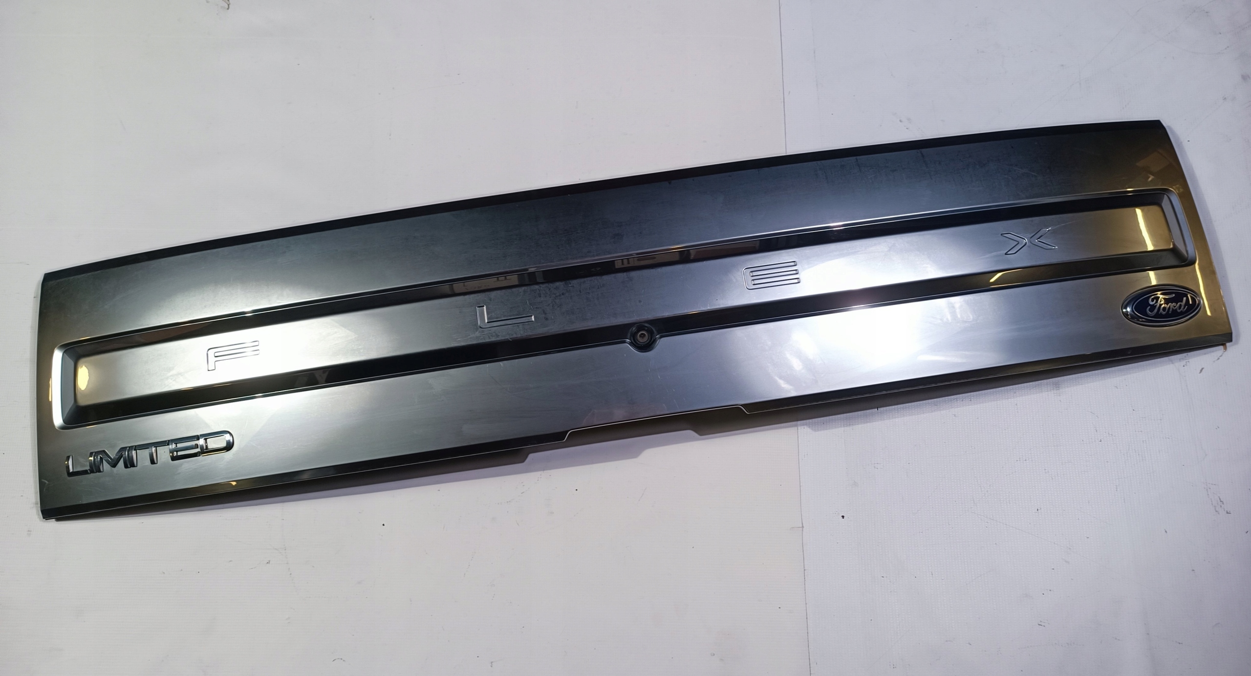 Blende Abdeckung blenada heckklappe Kofferraum kamera Ford Flex 2013