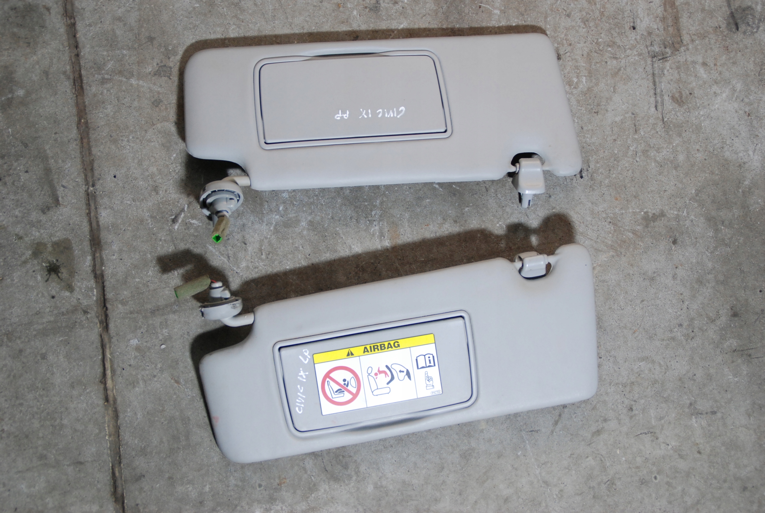 ПОДСОЛНЕЧНИК КАПОТ L / P HONDA CIVIC IX