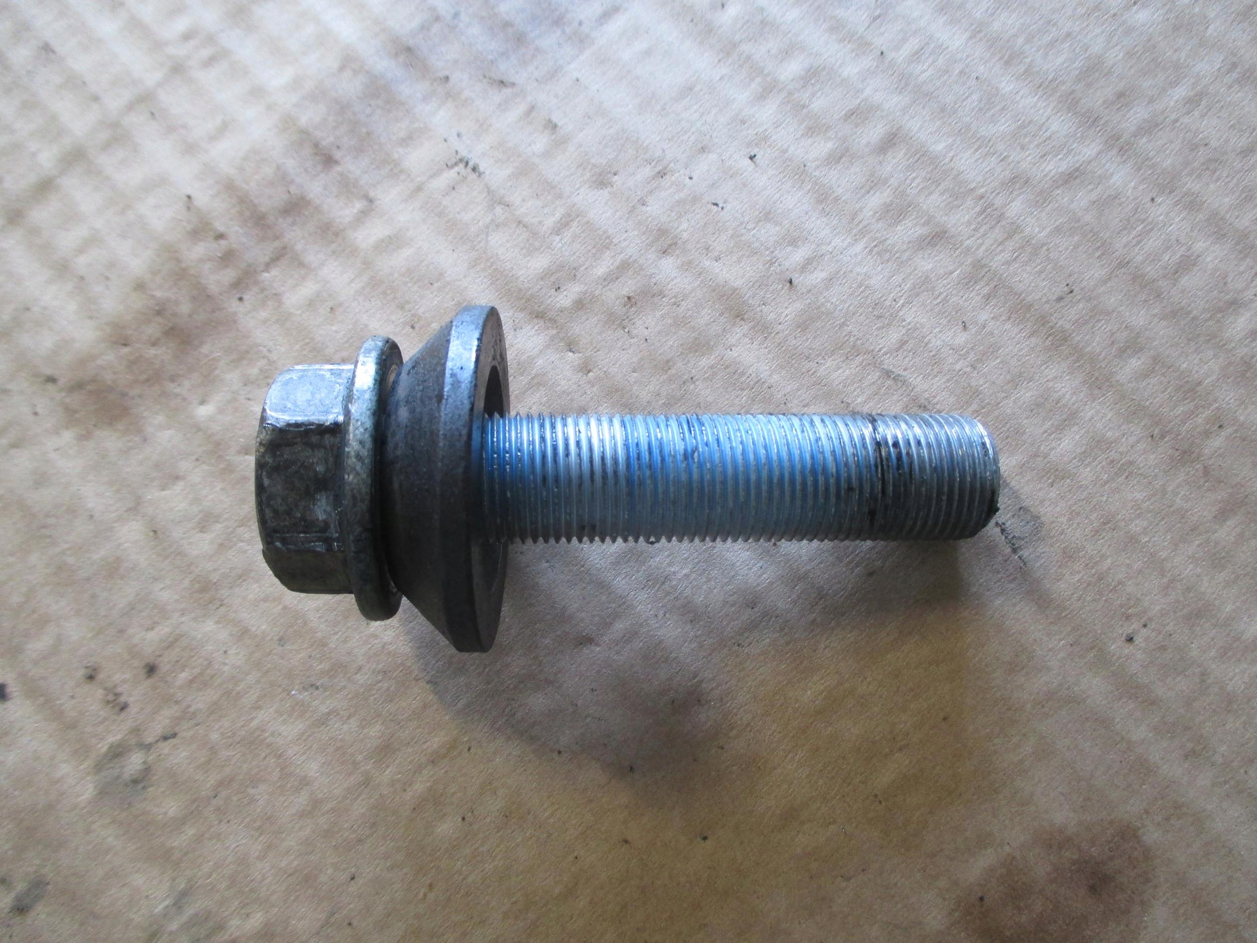 MERCEDES 3.0 V6 320 CDI 642 ŚRUBA WAŁU