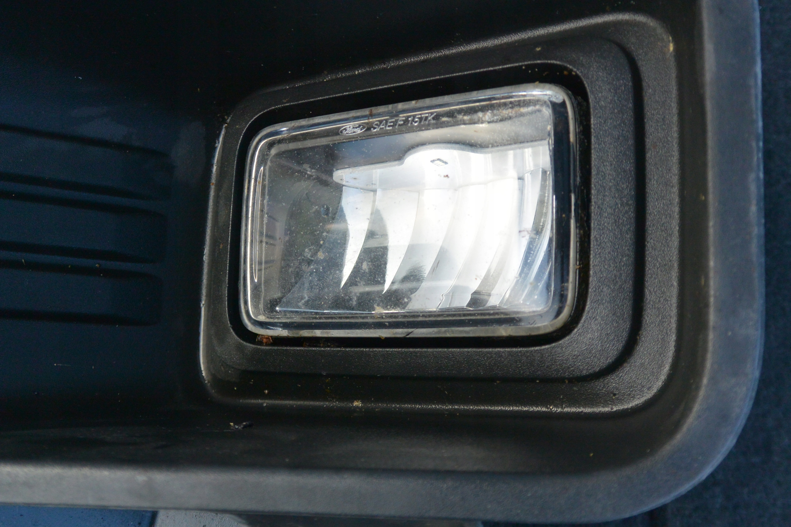 fog light LED grid left right FORD F150 18-20