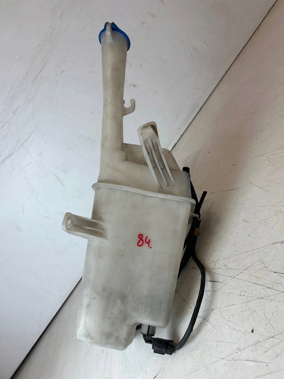 washer fluid tank pump Kia Carens IV