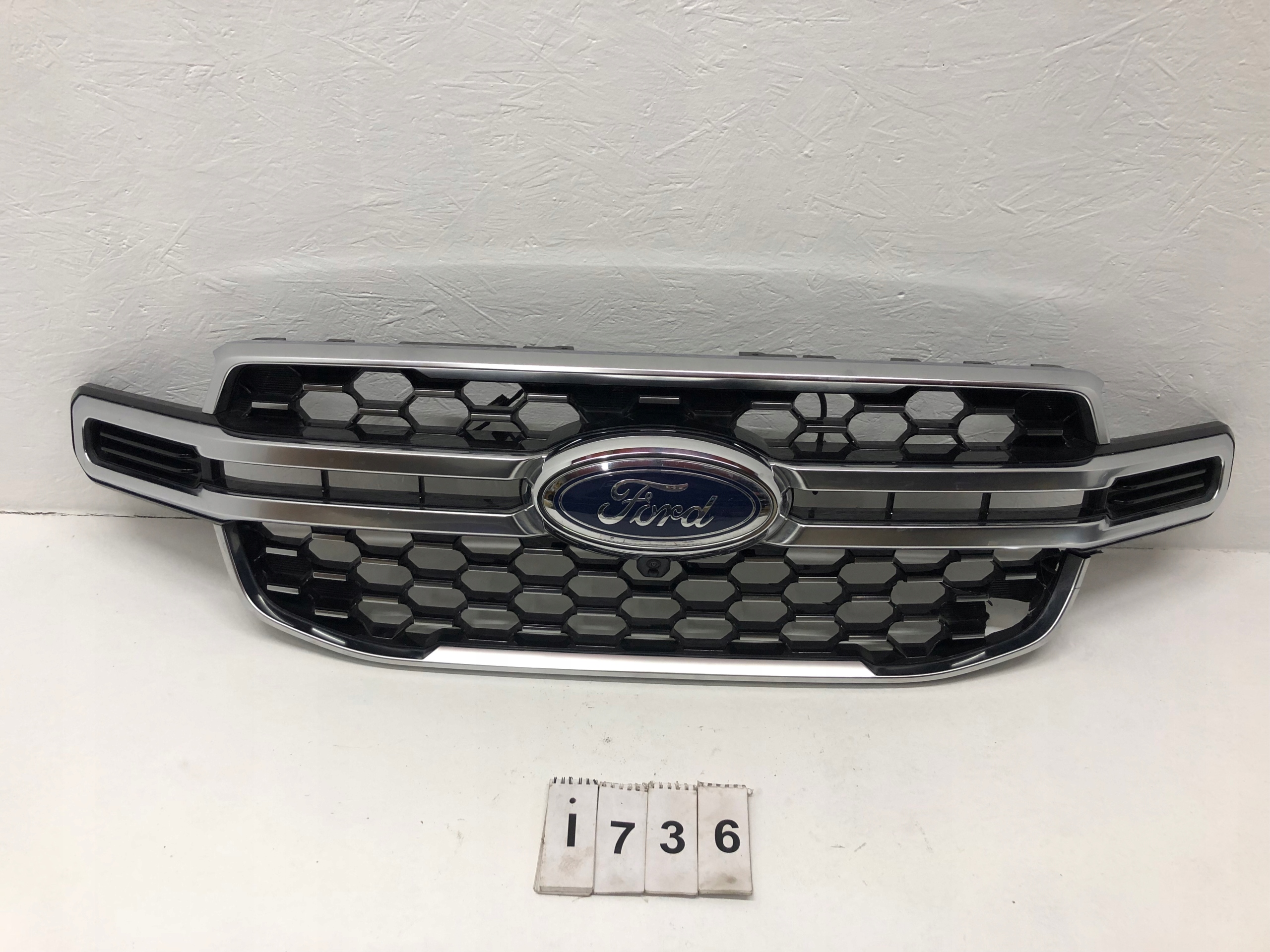 FORD RANGER grill atrapa kamera zderzaka 22 -