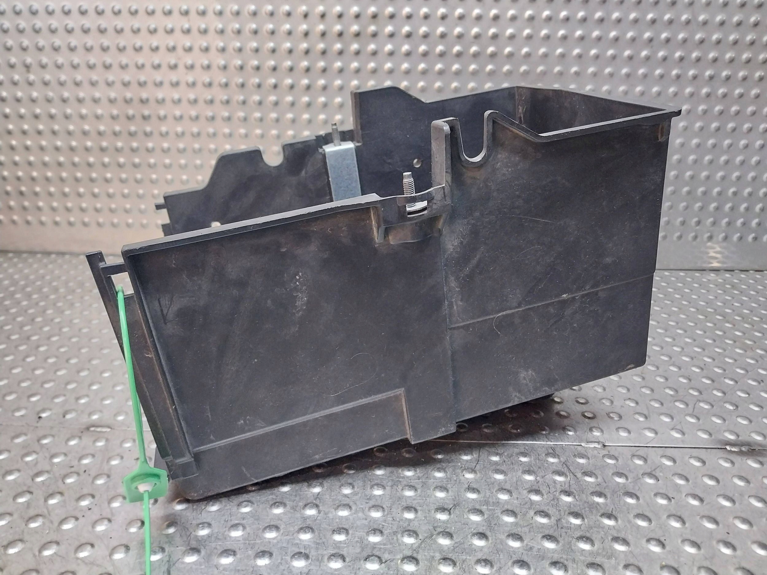 Blende Abdeckung Gehäuse AKUMULATORA AM51-10723-AD FORD C-MAX MK2 FOCUS MK3