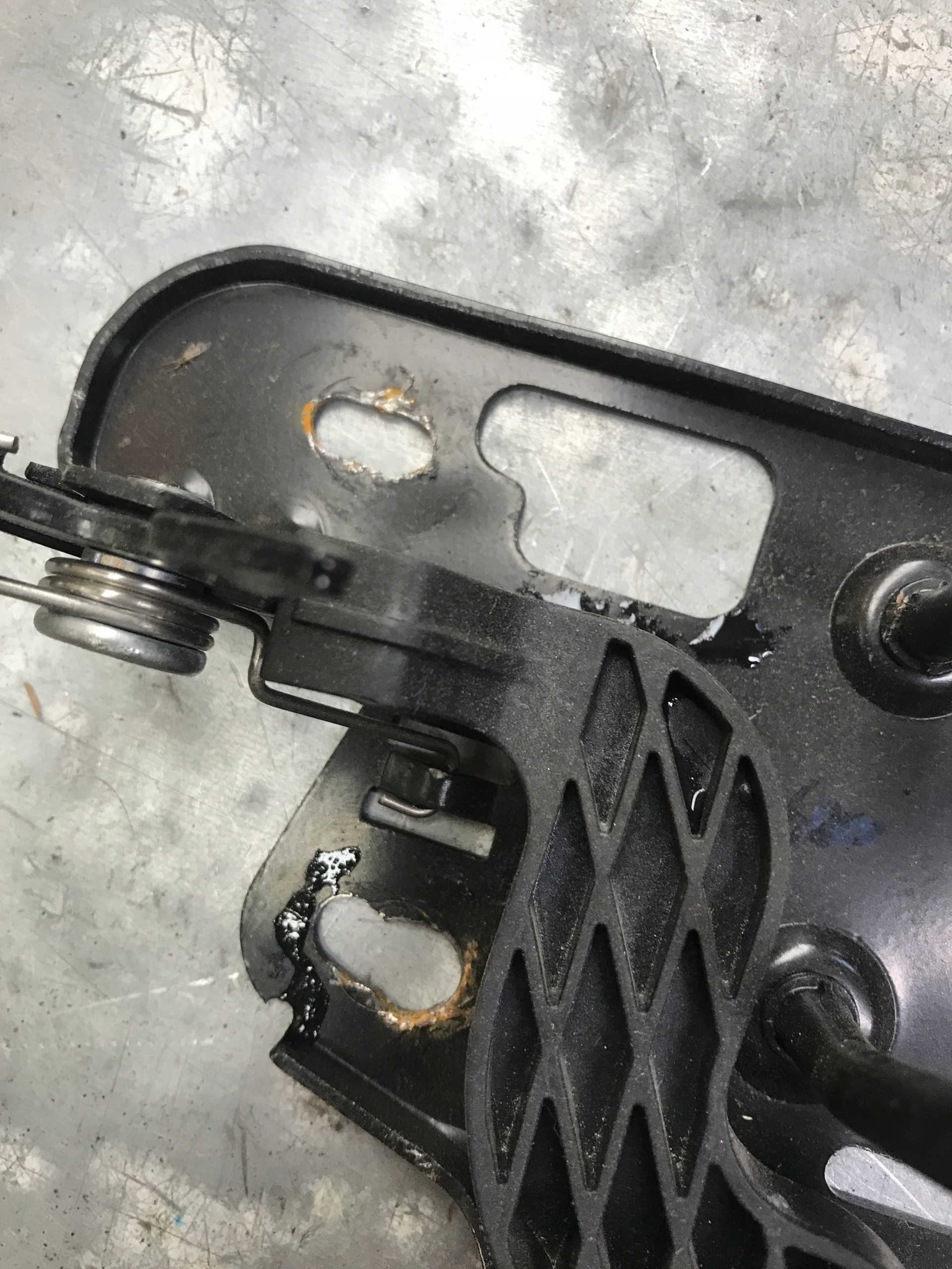 lock RYGIEL bonnets AUDI A5 8T0823480