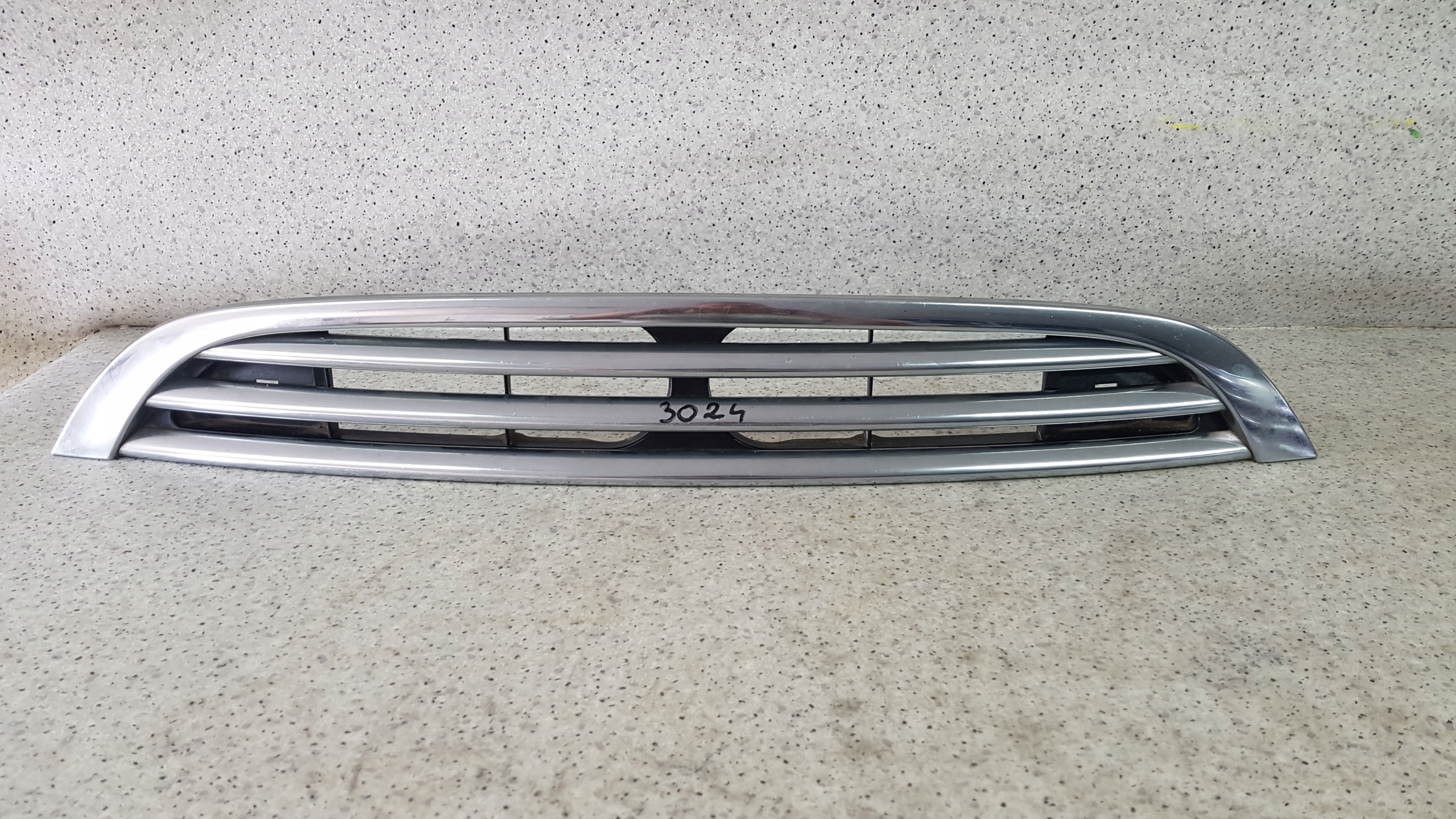 MINI COOPER R50 R 50 LIFT 2004 - Grill Grill 3024