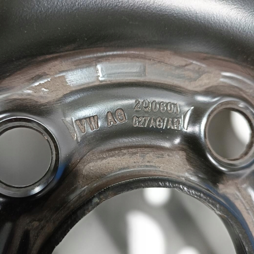 Koła 5x100 15 Vw Polo VI 2G Michelin 8mm (E4342) Rodzaj opon Zimowe