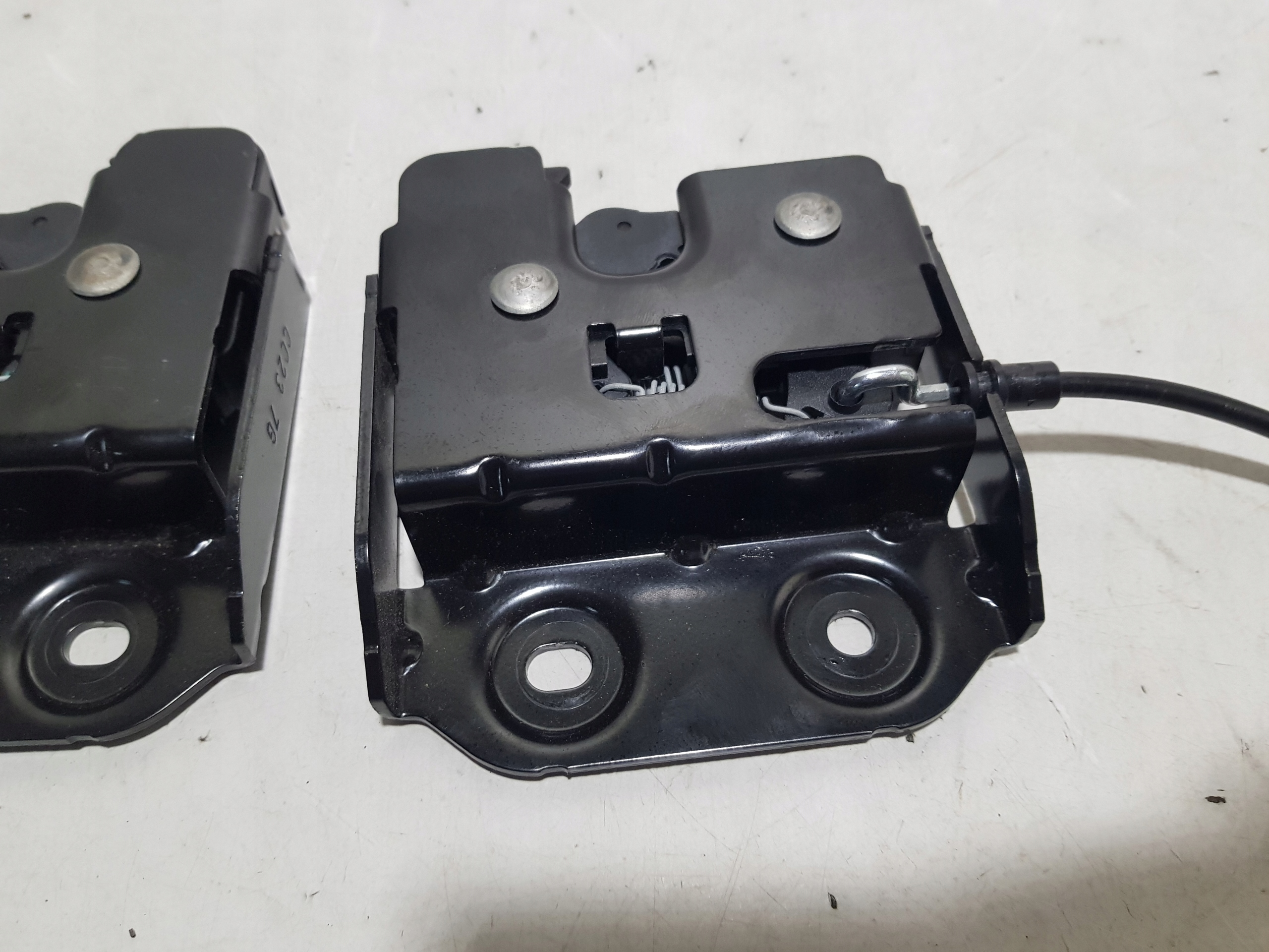 ALFA ROMEO STELVIO ZAMKI lock KANAPY left right rear part KOMPLET