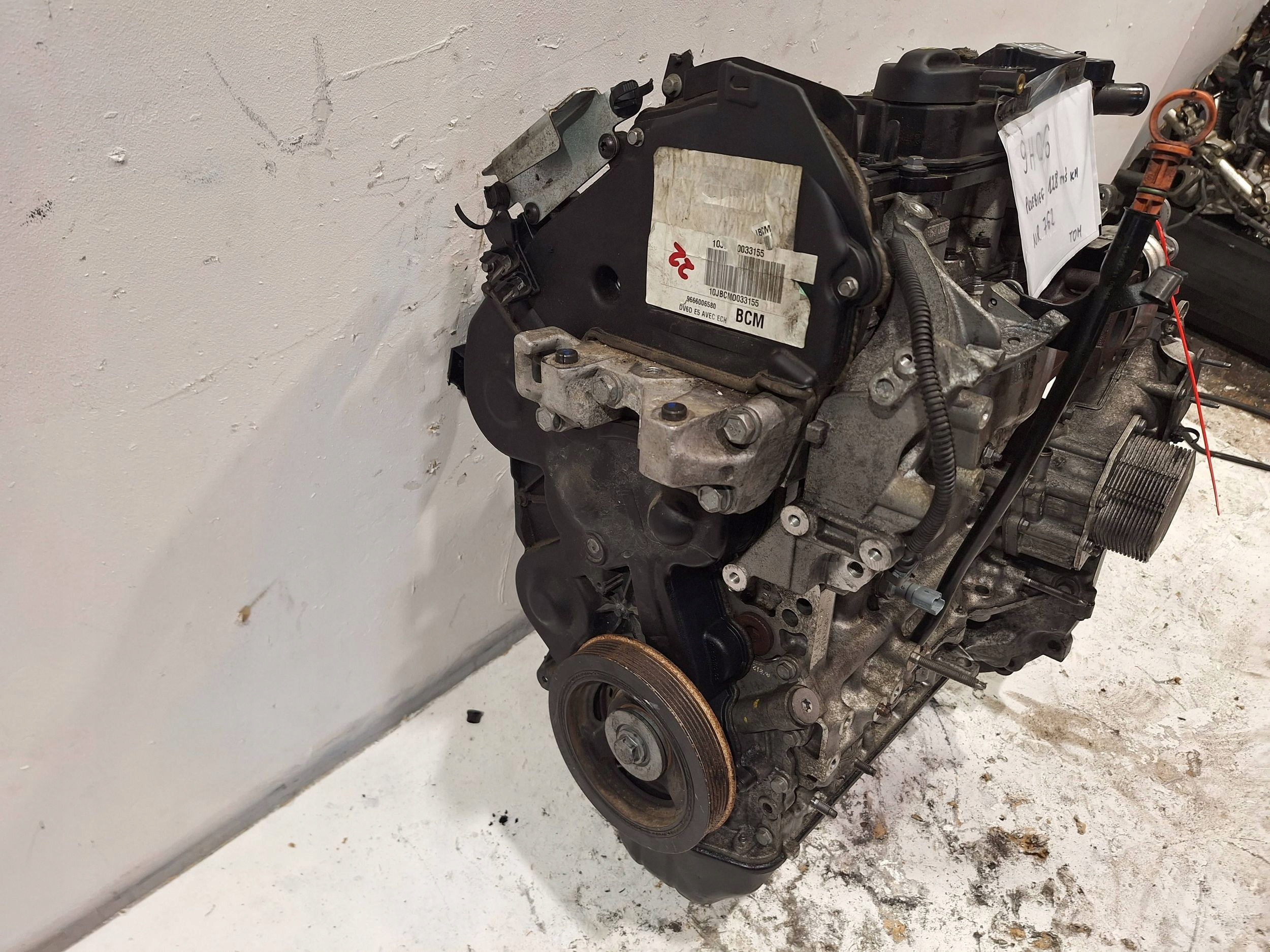 Двигатель 9H06 peugeot 308 II T9 1.6 13-