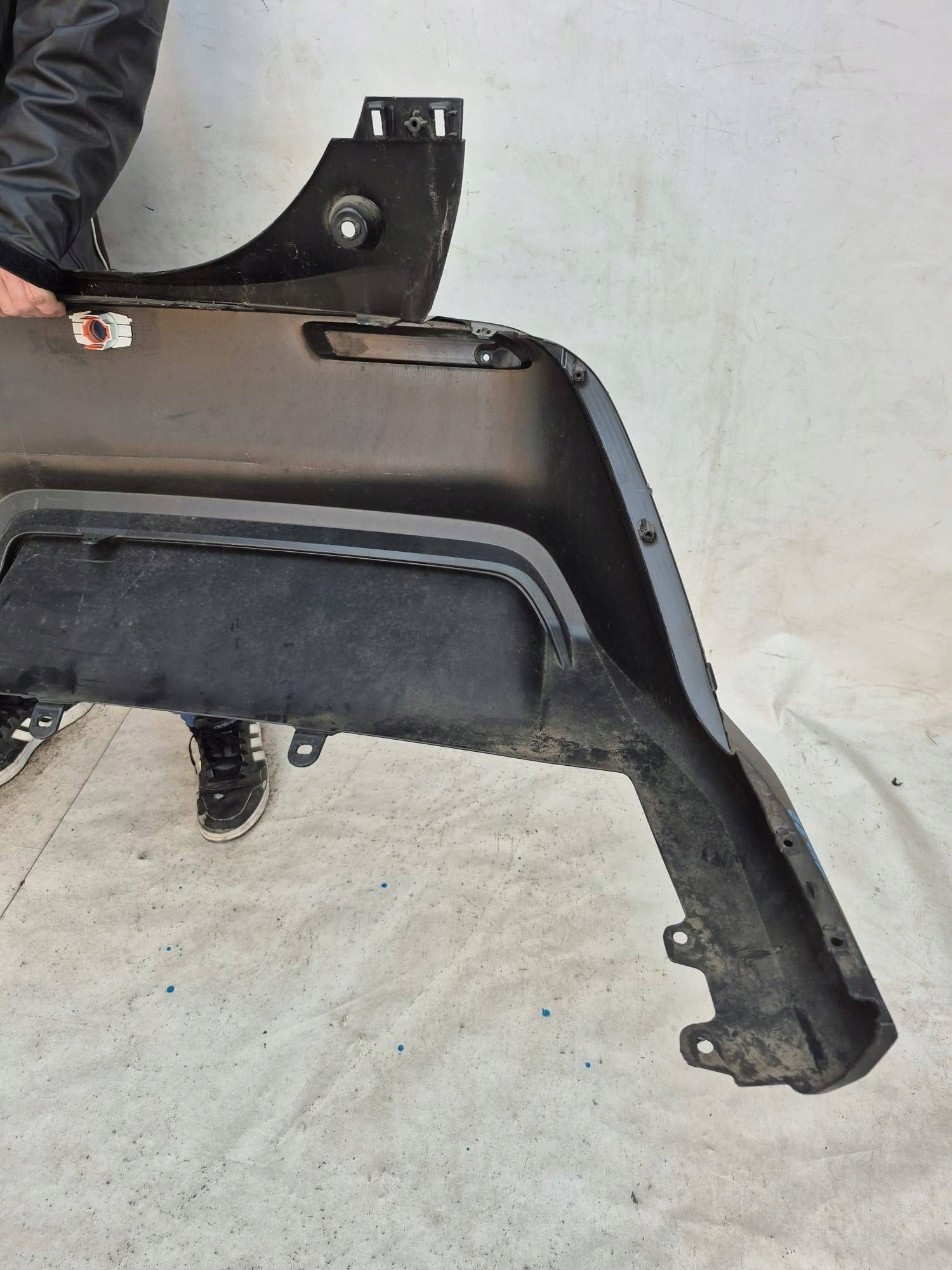 TOYOTA BZ4X 21- bumper rear part rear PDC